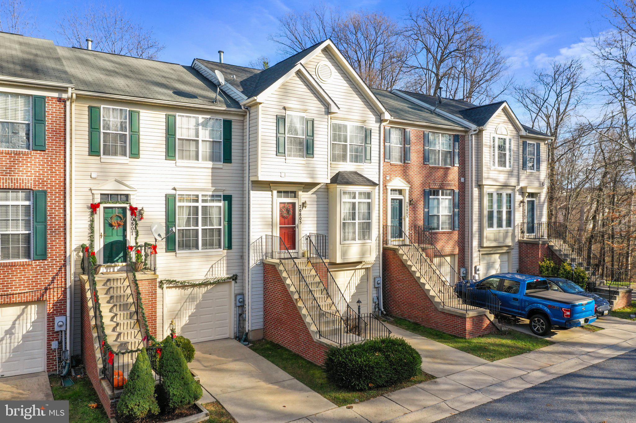 CLOVERLEAF - Residential