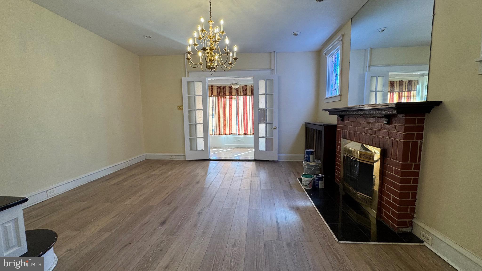 MAYFAIR - Residential
