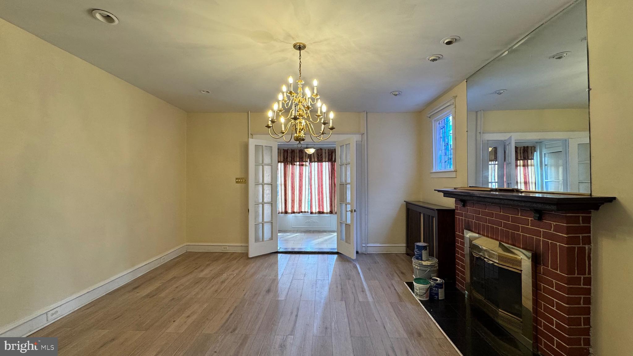 MAYFAIR - Residential