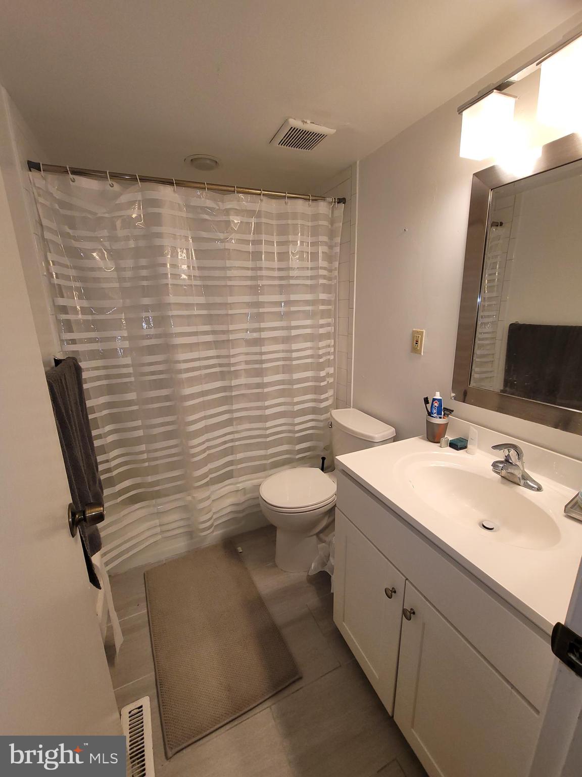 VILLAGES OF HOMELAND - Residential