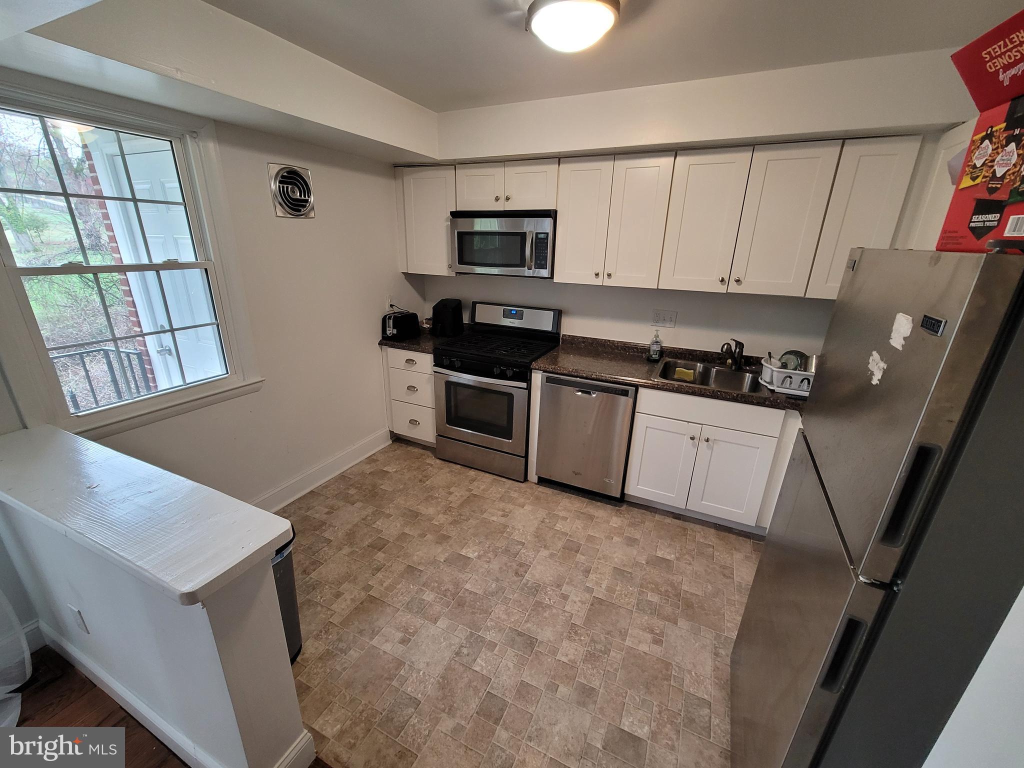 VILLAGES OF HOMELAND - Residential