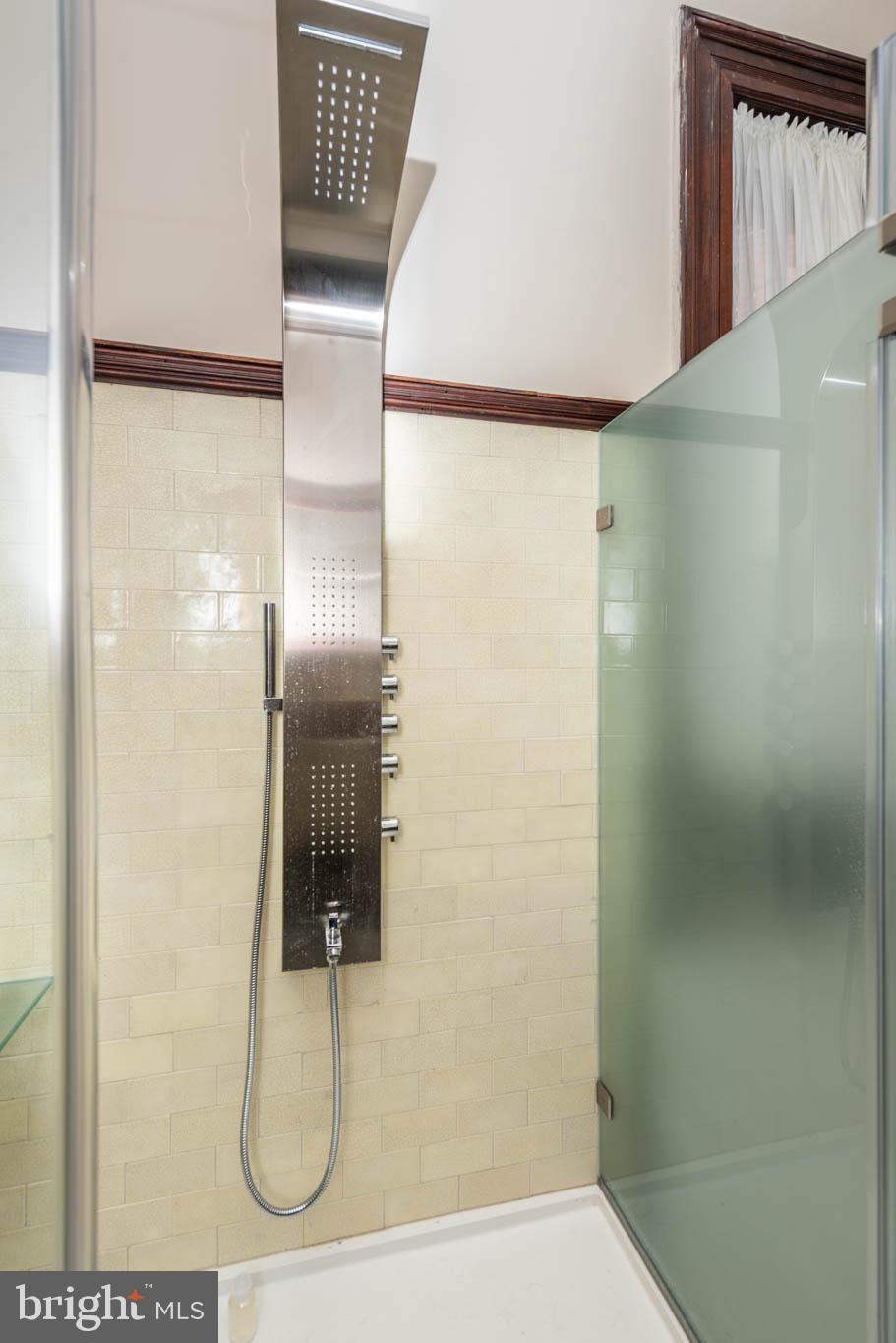 BOLTON HILL HISTORIC DISTRICT - Residential Income