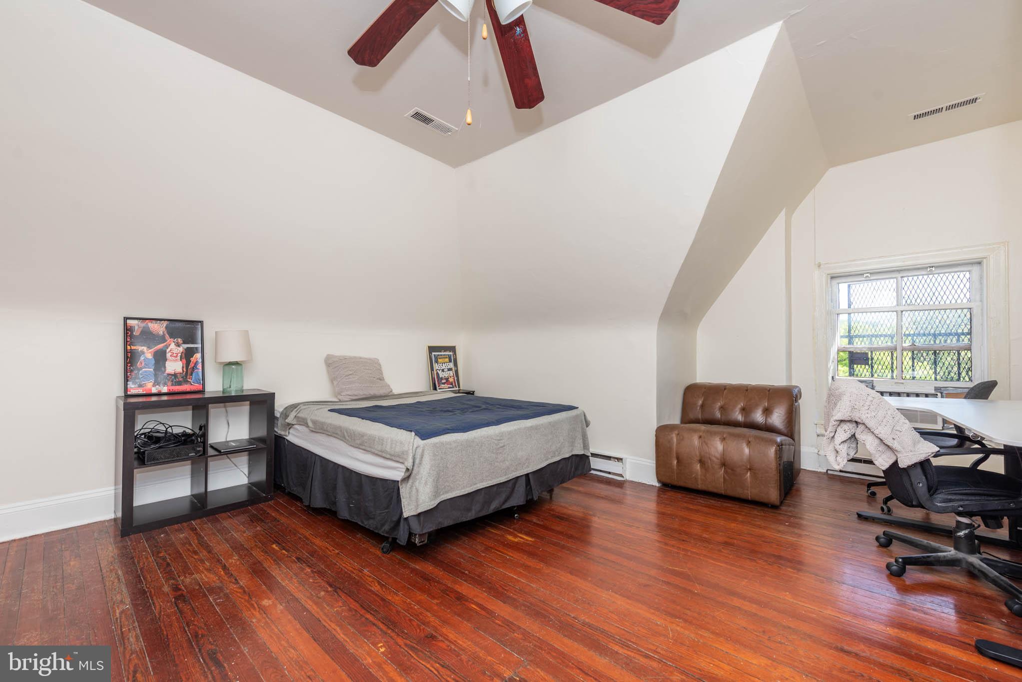 BOLTON HILL HISTORIC DISTRICT - Residential Income