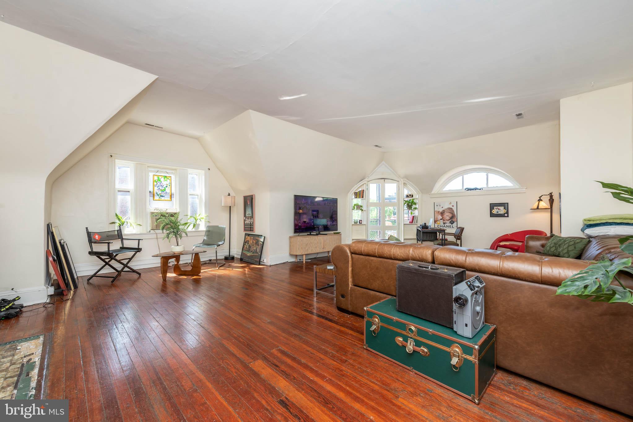 BOLTON HILL HISTORIC DISTRICT - Residential Income