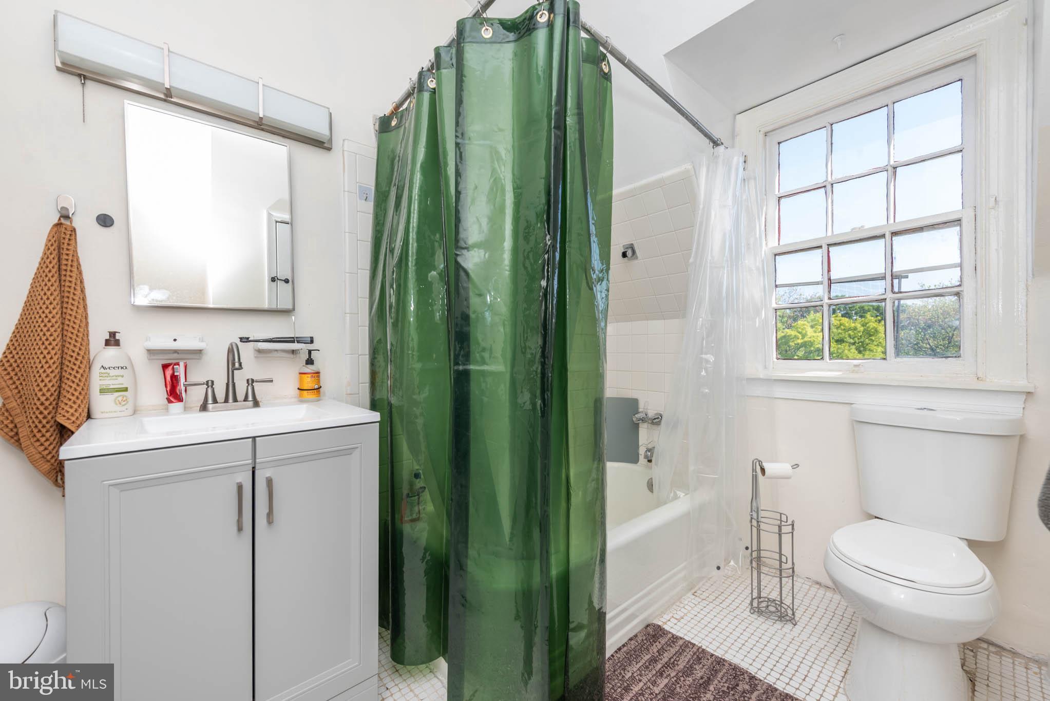 BOLTON HILL HISTORIC DISTRICT - Residential Income