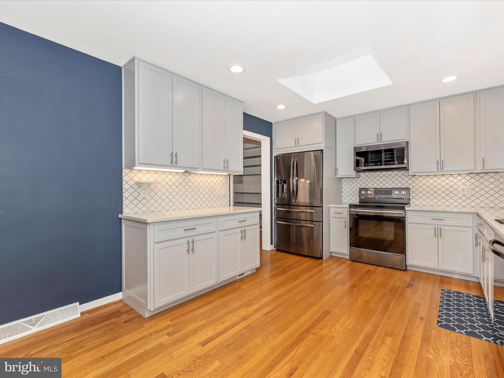 GREENVALE VILLAGE - Residential