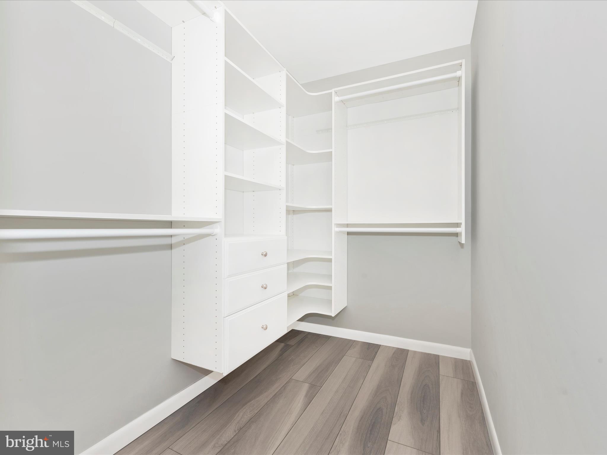 GREENVALE VILLAGE - Residential