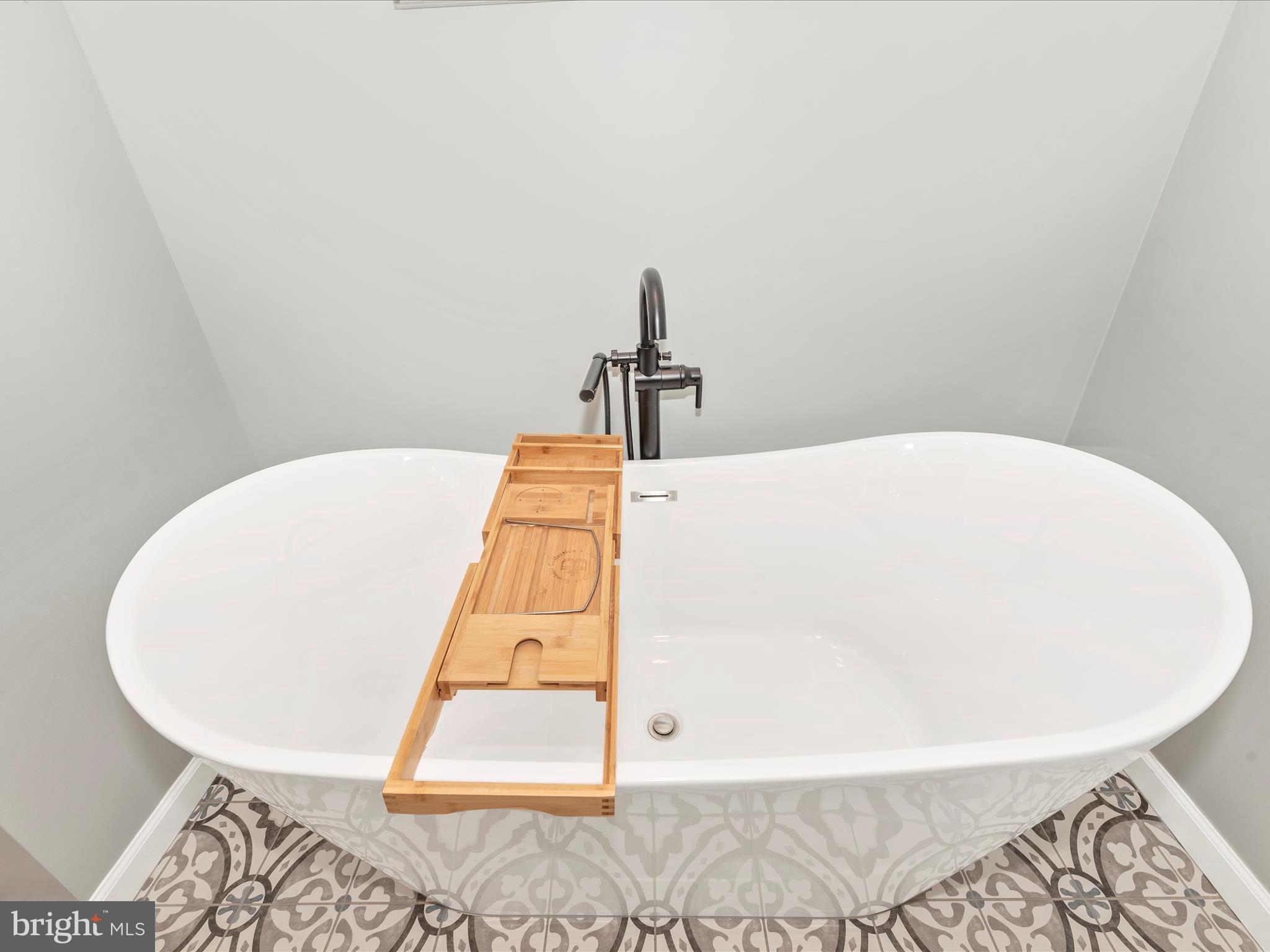 GREENVALE VILLAGE - Residential