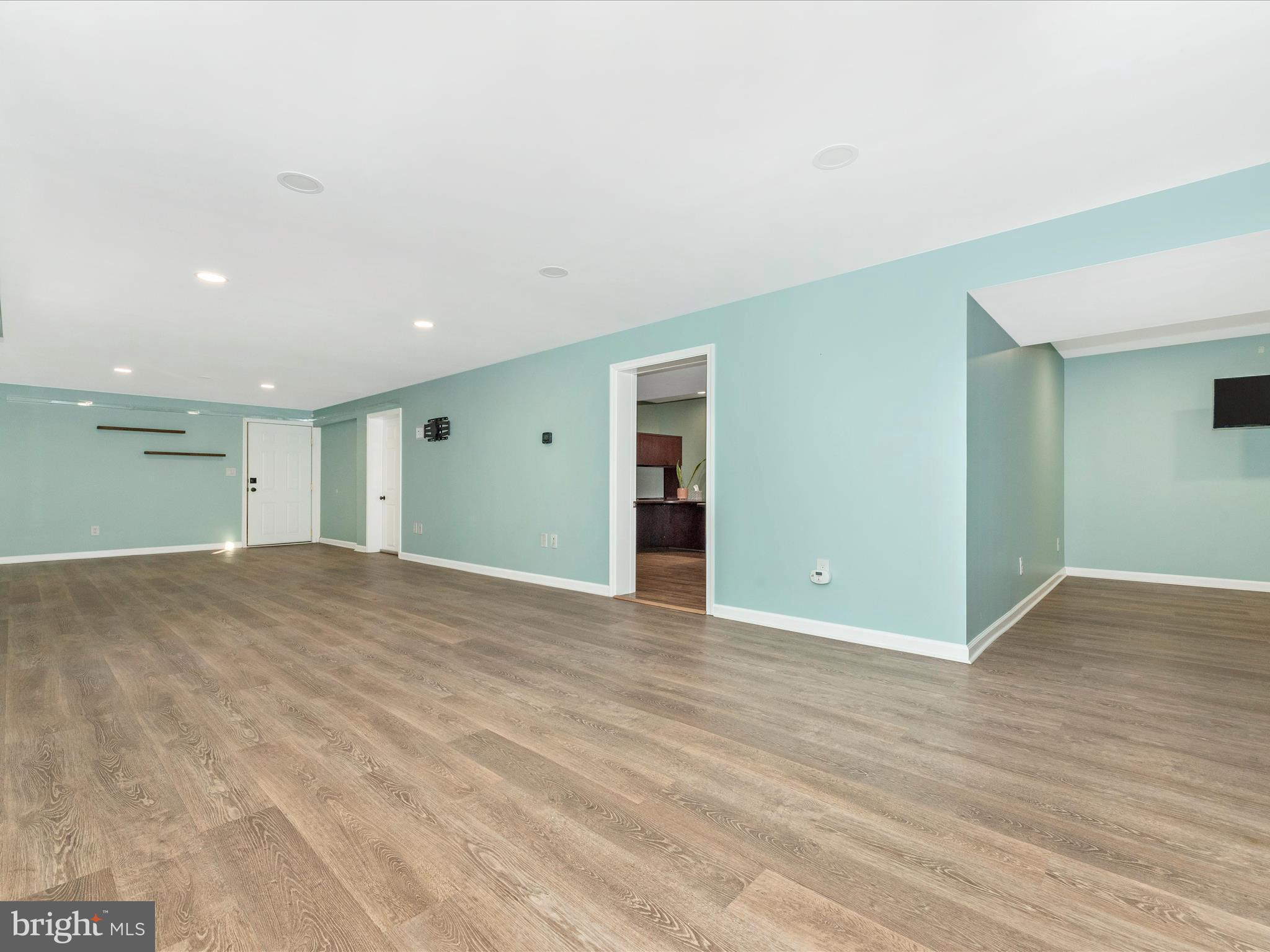 GREENVALE VILLAGE - Residential