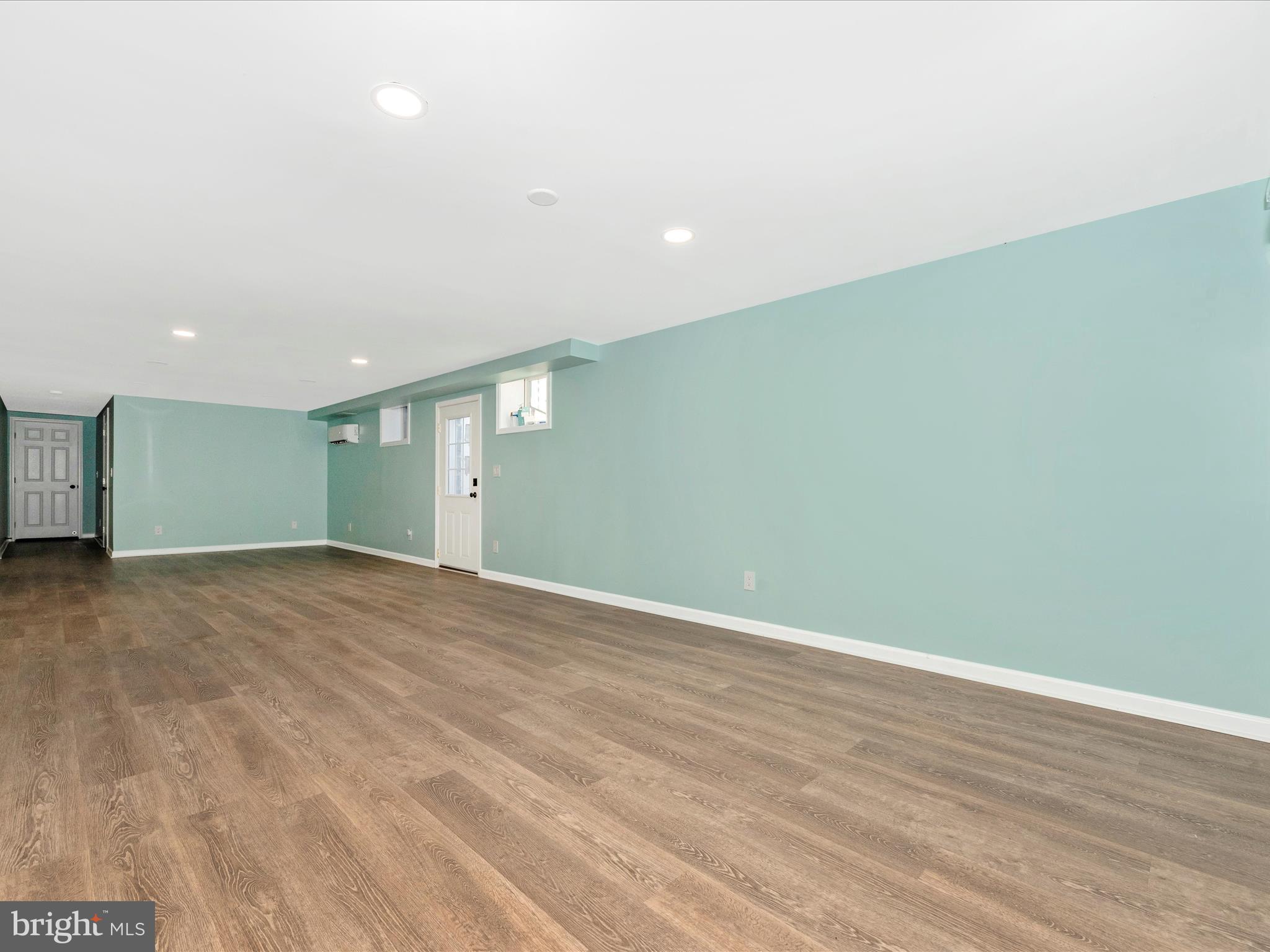 GREENVALE VILLAGE - Residential