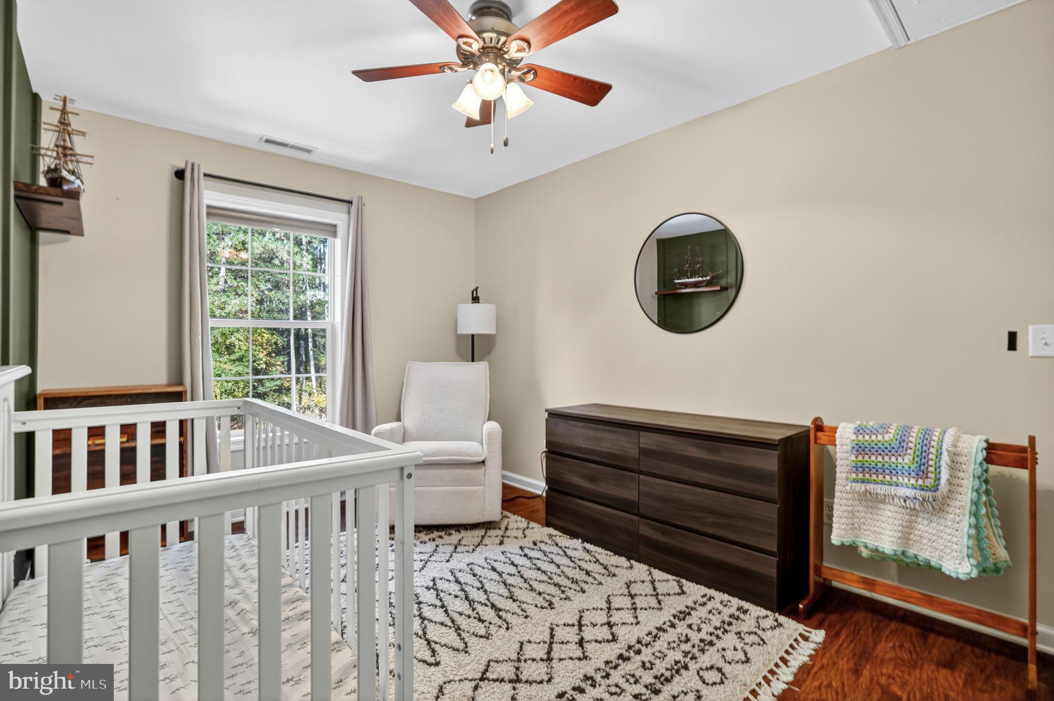 CAPTAIN'S COVE - Residential