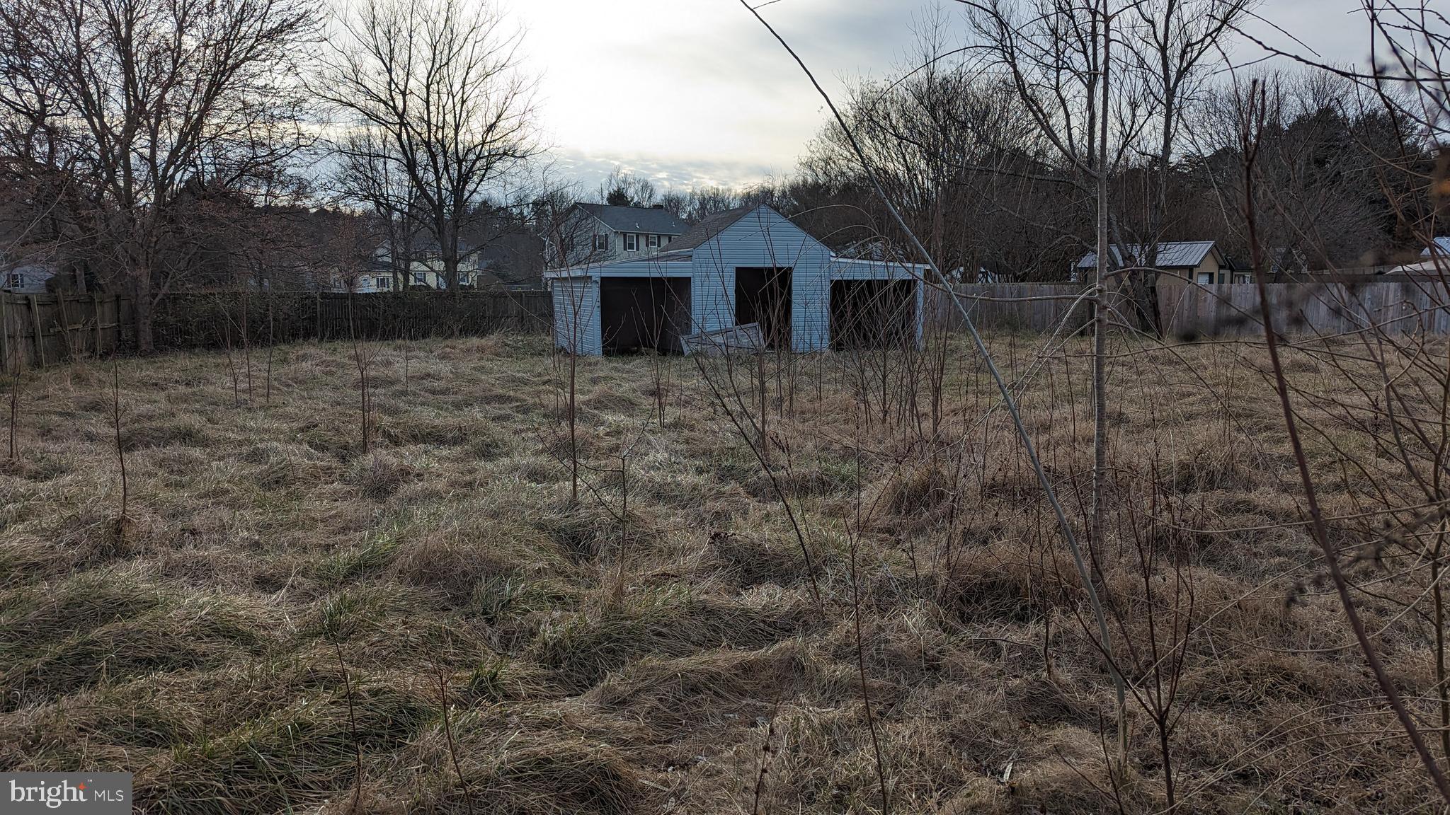 GILLENS GROVE - Residential