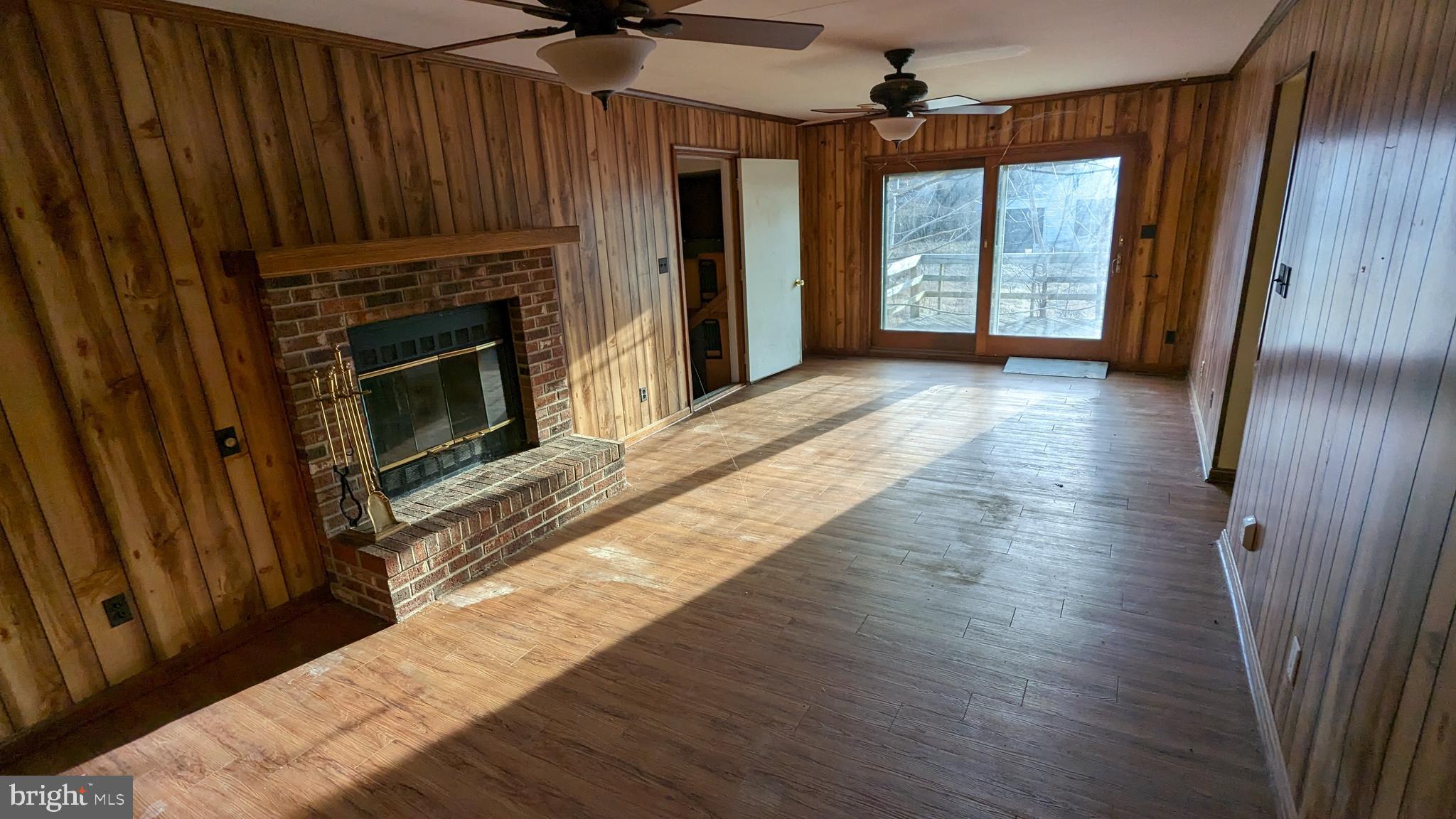 GILLENS GROVE - Residential