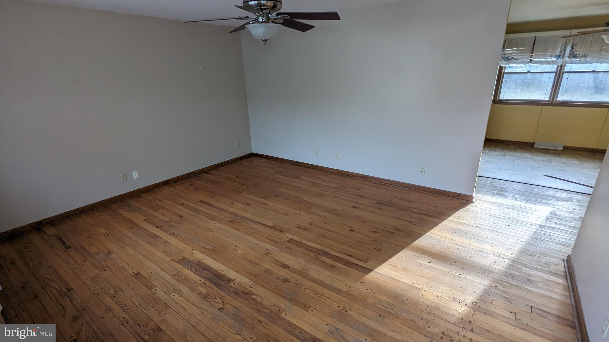 GILLENS GROVE - Residential