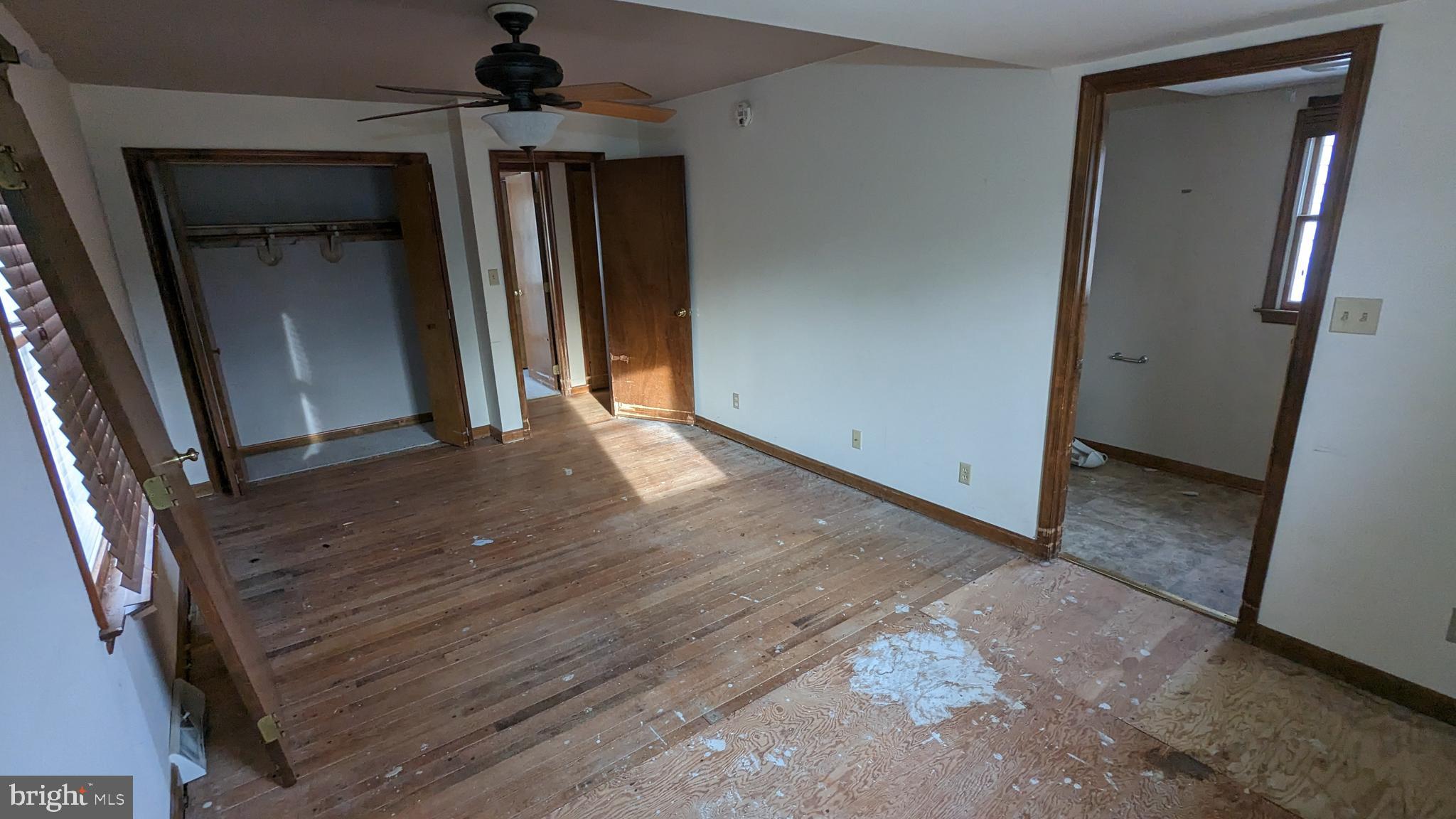 GILLENS GROVE - Residential