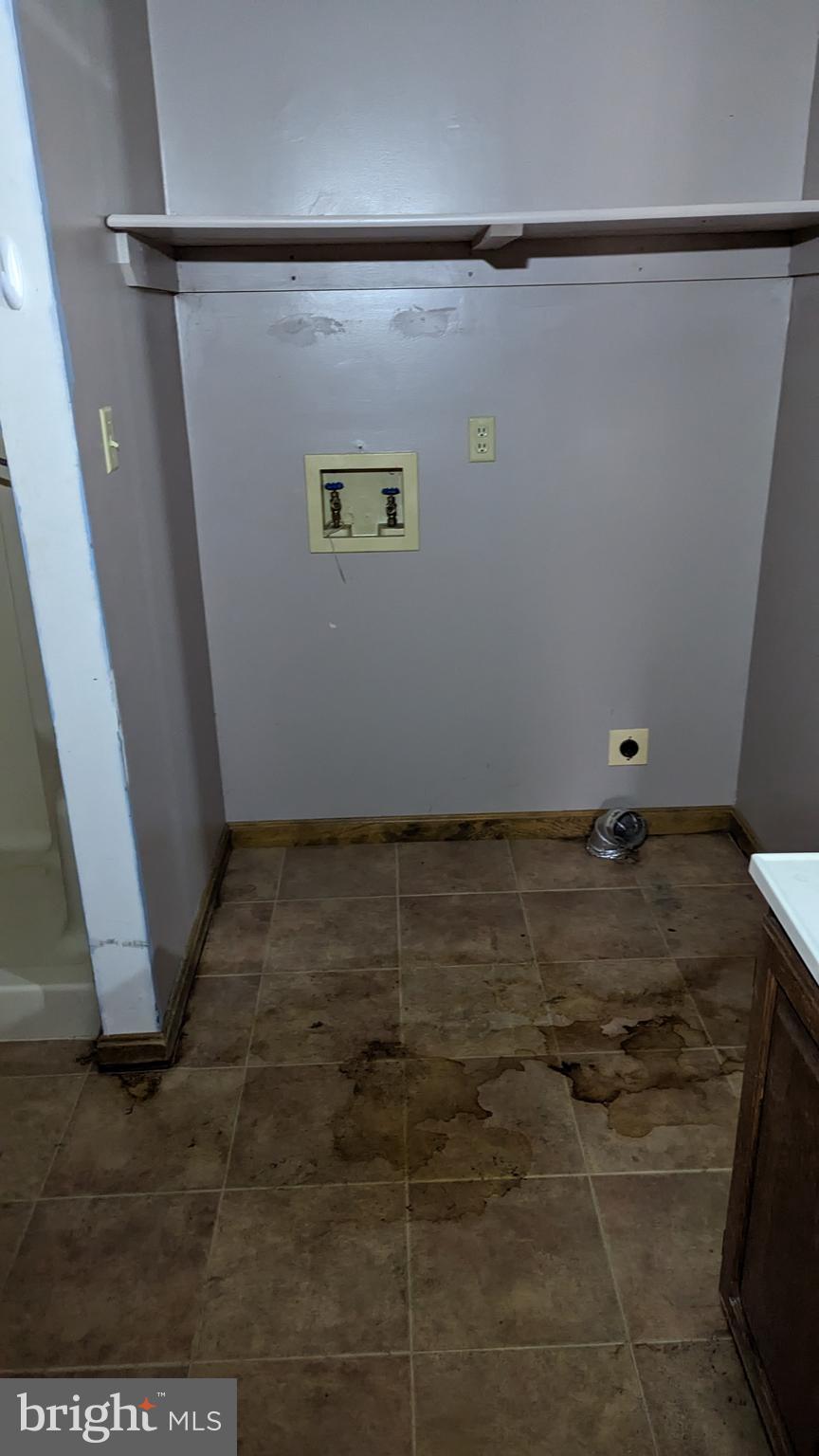 GILLENS GROVE - Residential