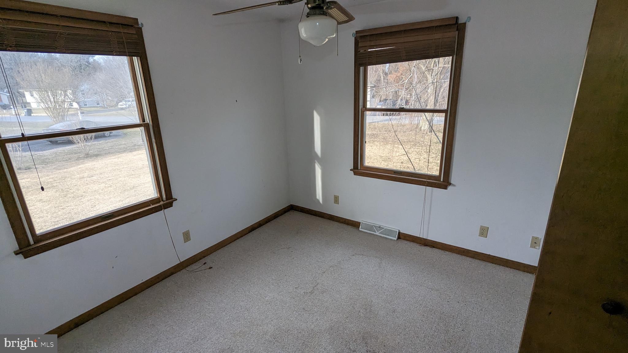 GILLENS GROVE - Residential