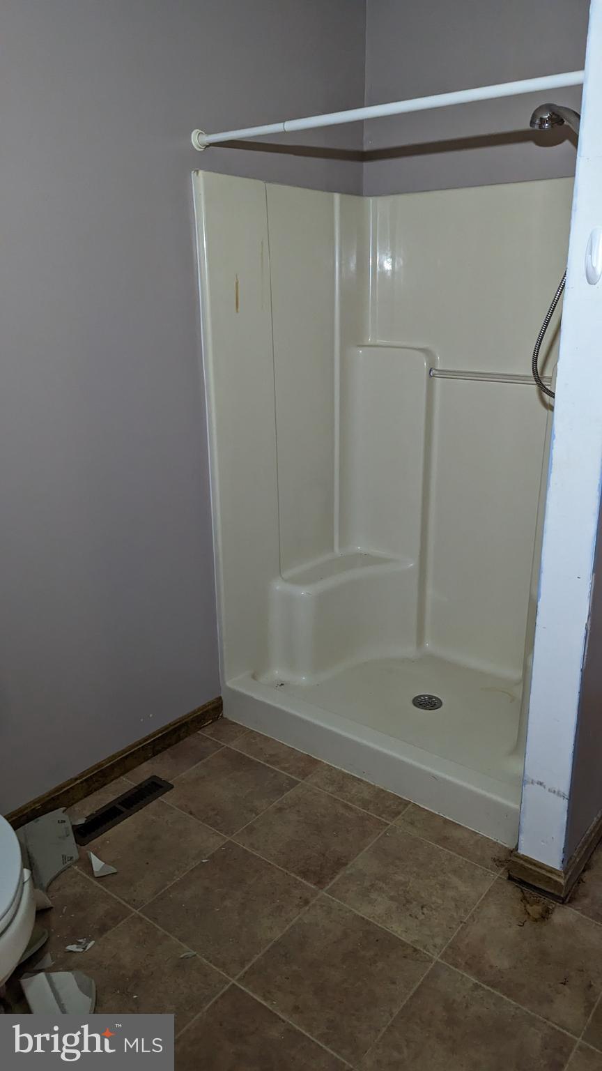 GILLENS GROVE - Residential