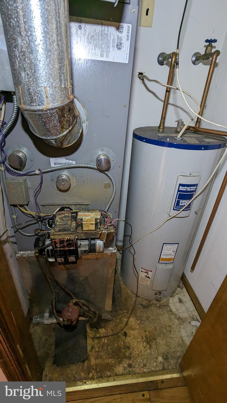 GILLENS GROVE - Residential