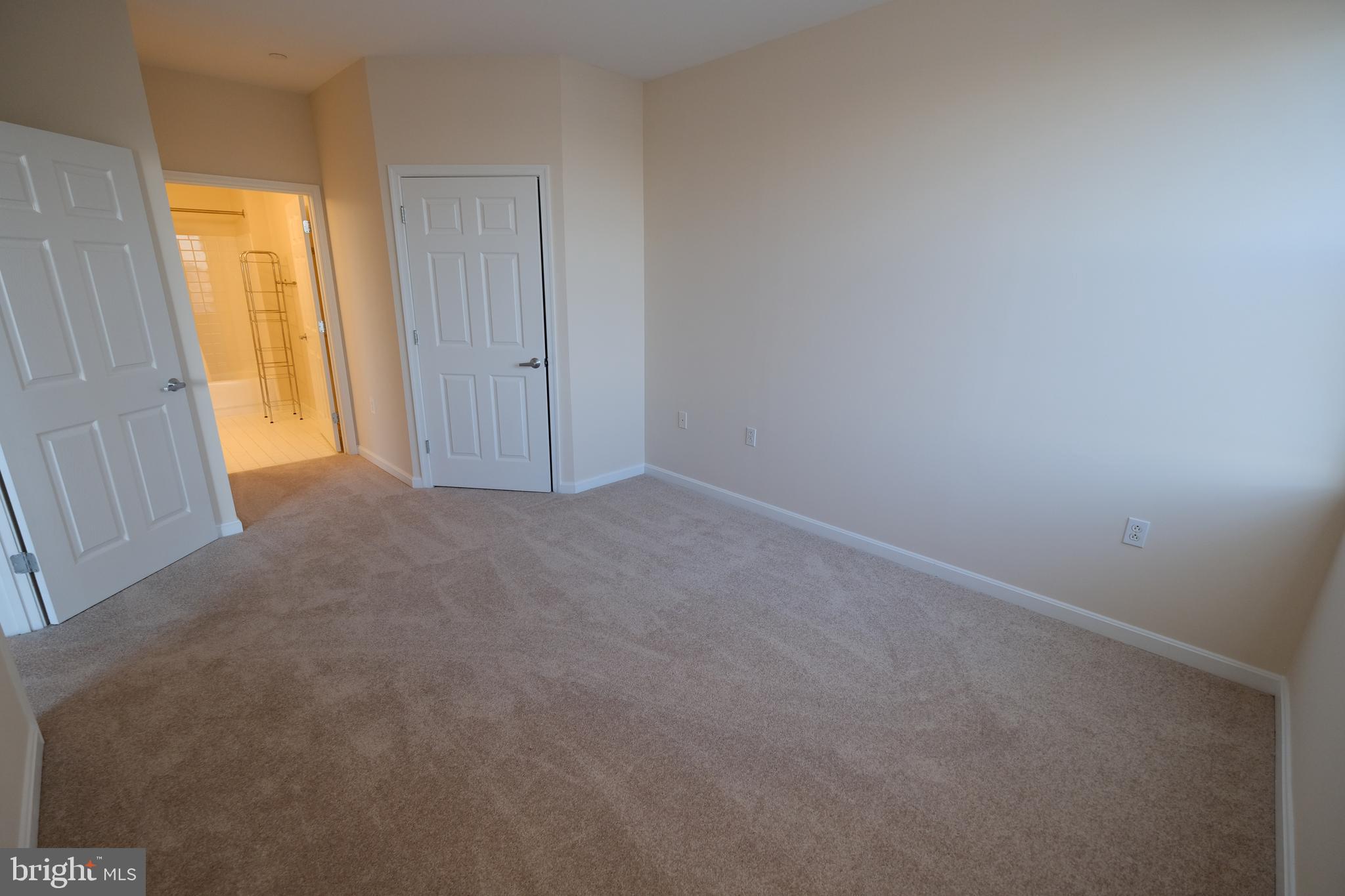PIERSIDE AT HARBORVIEW - Residential Lease