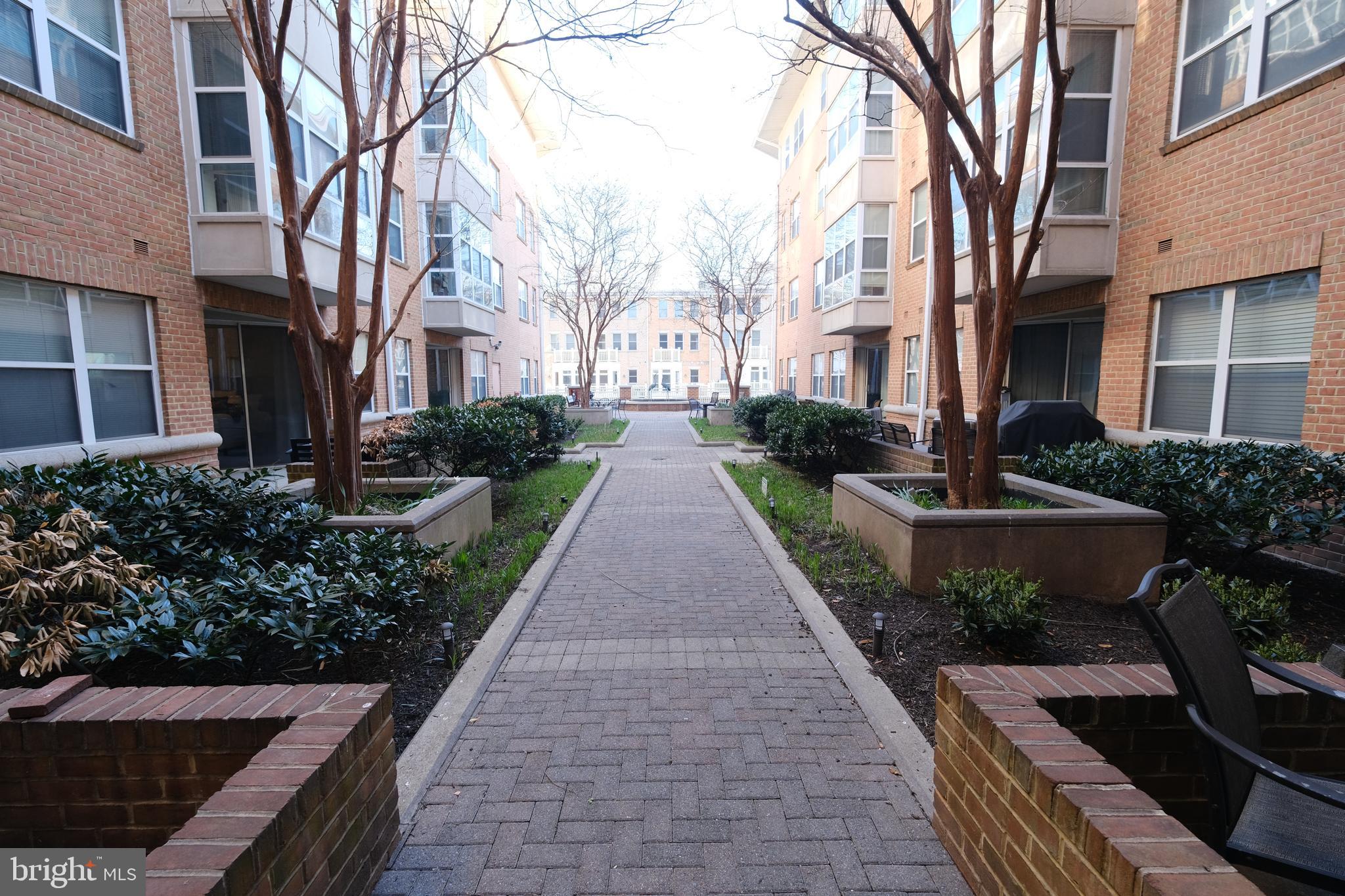 PIERSIDE AT HARBORVIEW - Residential Lease