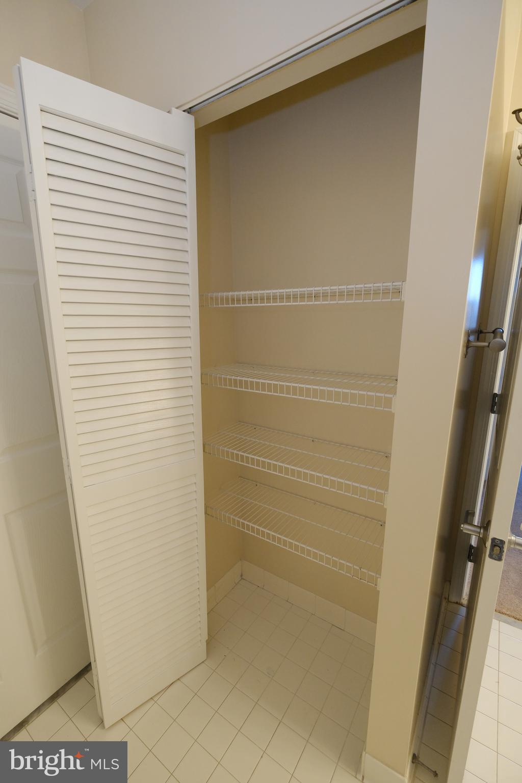PIERSIDE AT HARBORVIEW - Residential Lease