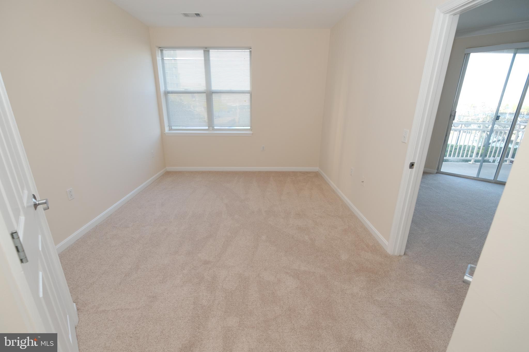 PIERSIDE AT HARBORVIEW - Residential Lease