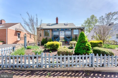 203 Dayton Avenue, Toms River, NJ 08753 - MLS#: NJOC2033664