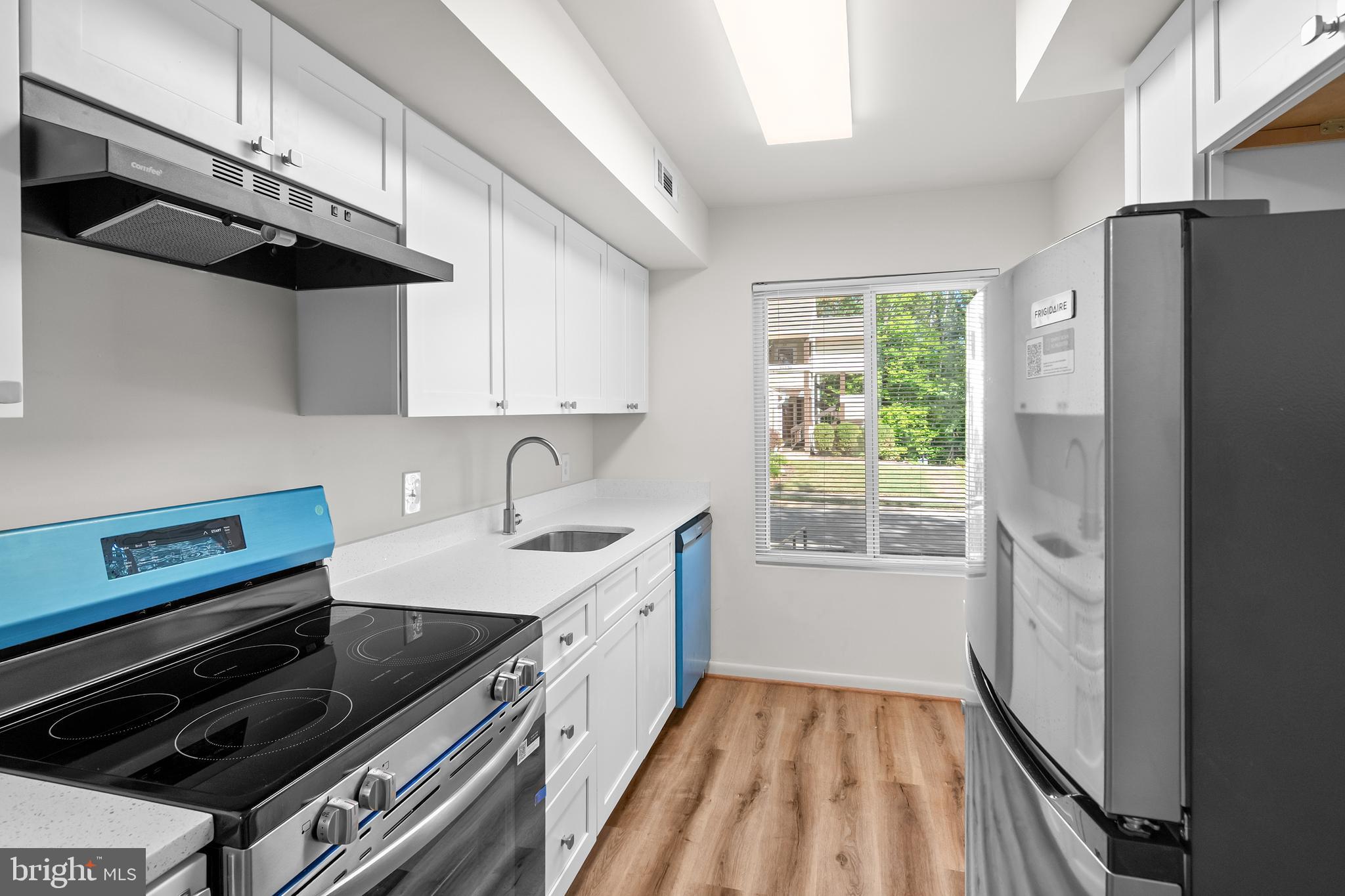 BURKE CENTRE STATION COMMONS - Residential