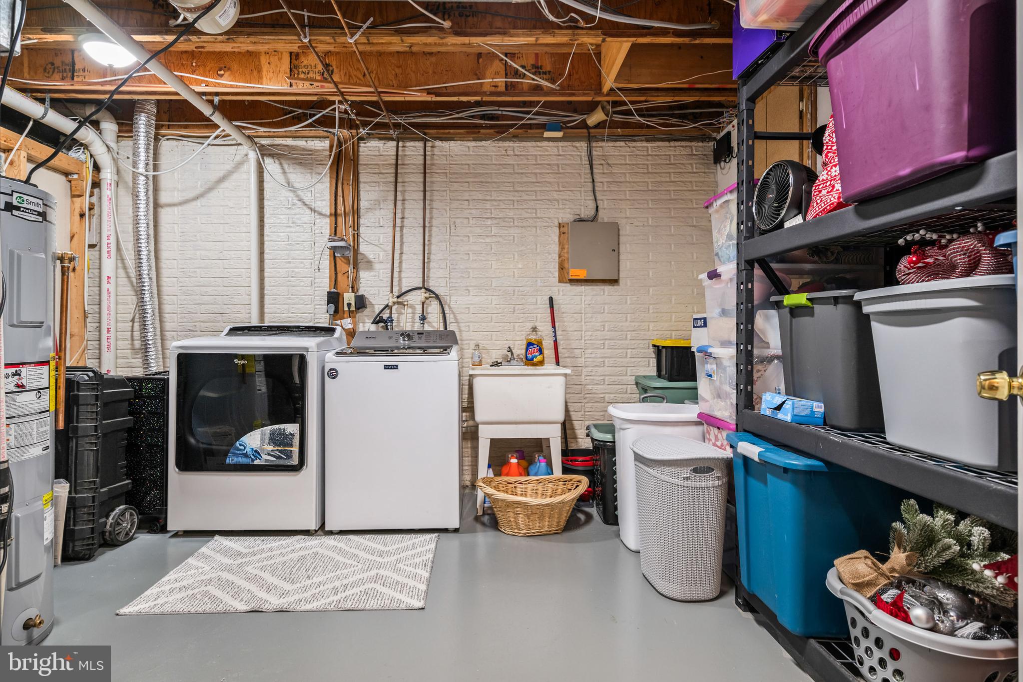 VILLAGE OF THOMAS RUN - Residential