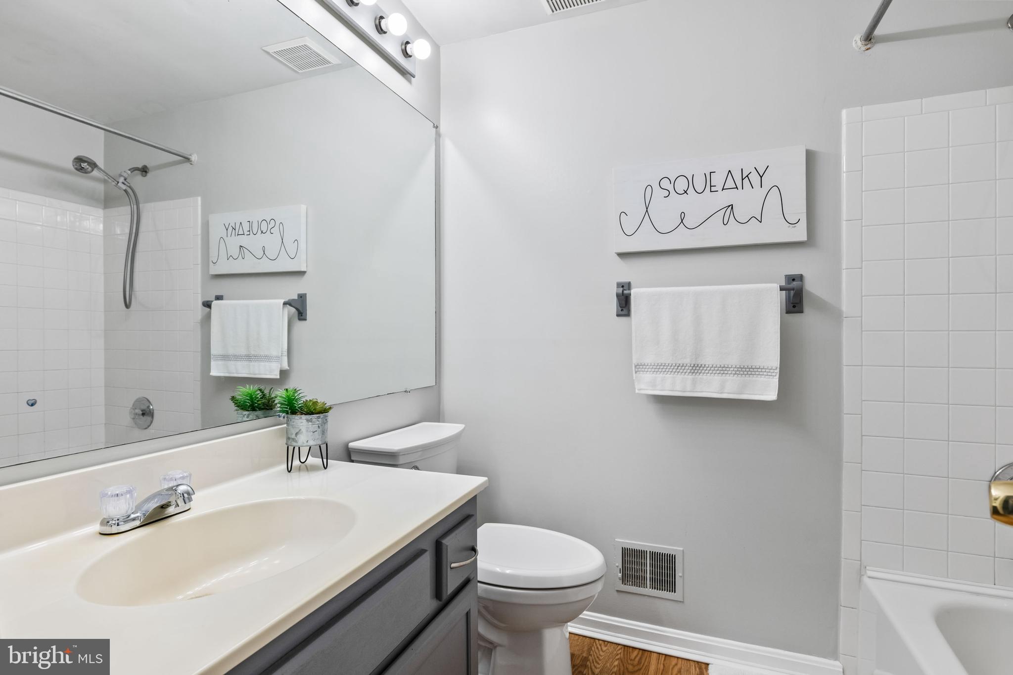 VILLAGE OF THOMAS RUN - Residential