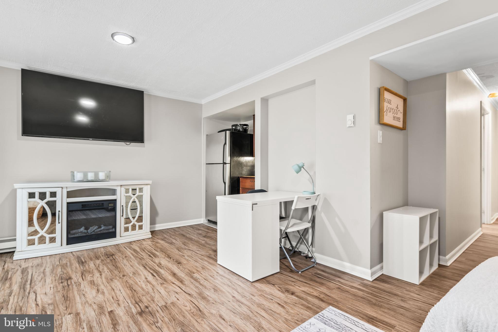 VILLAGE OF THOMAS RUN - Residential