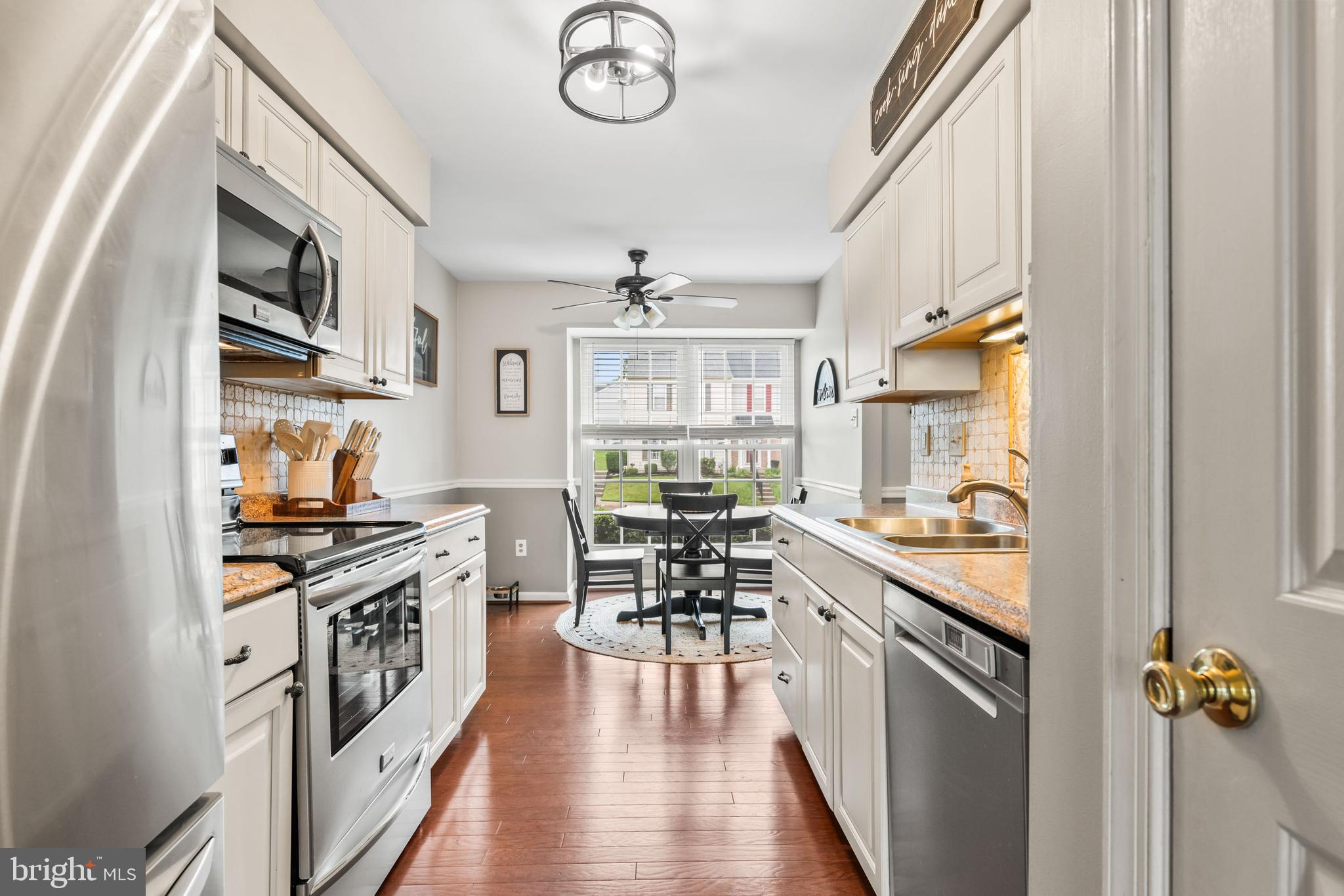 VILLAGE OF THOMAS RUN - Residential