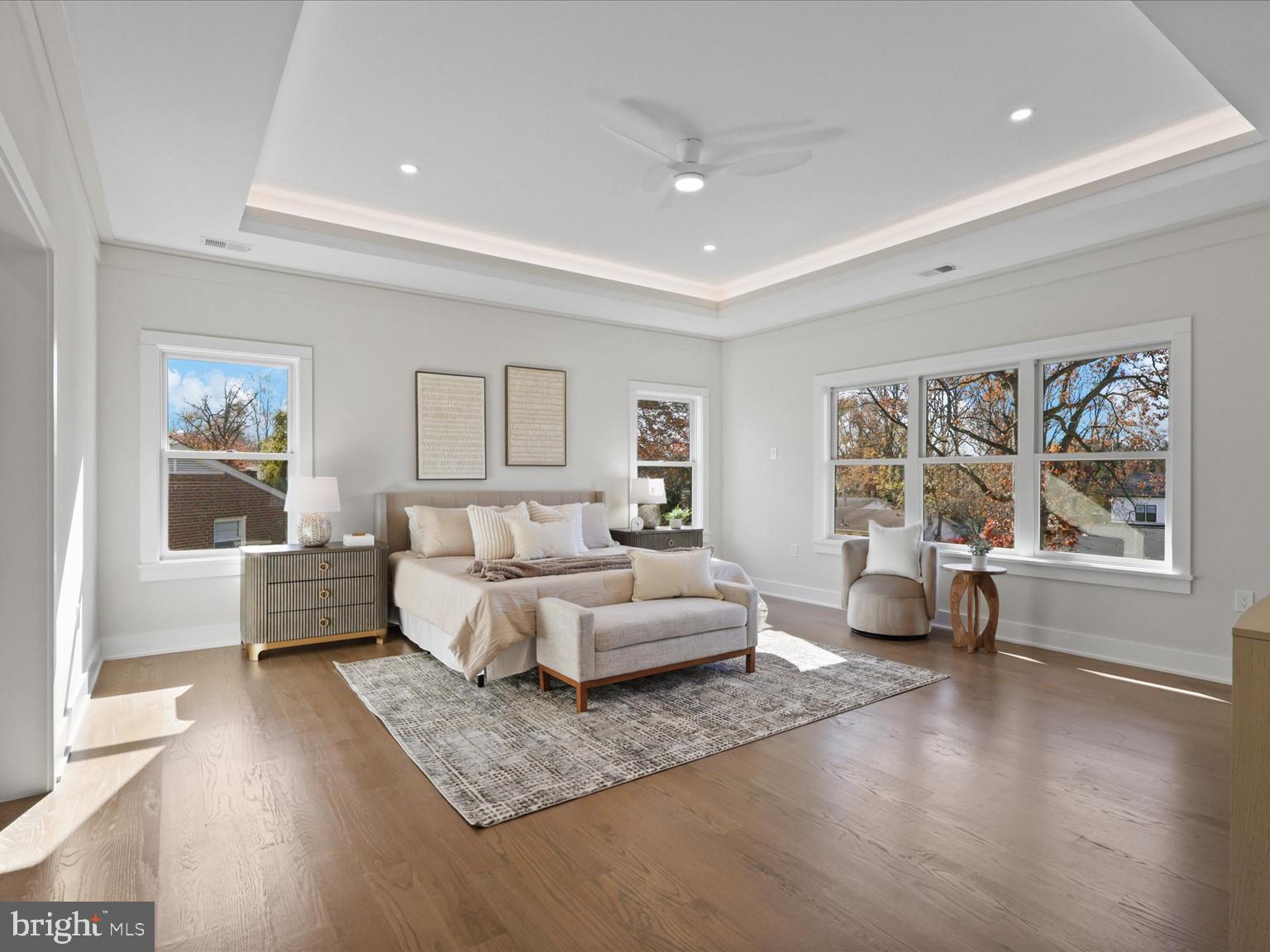 VIENNA WOODS - Residential