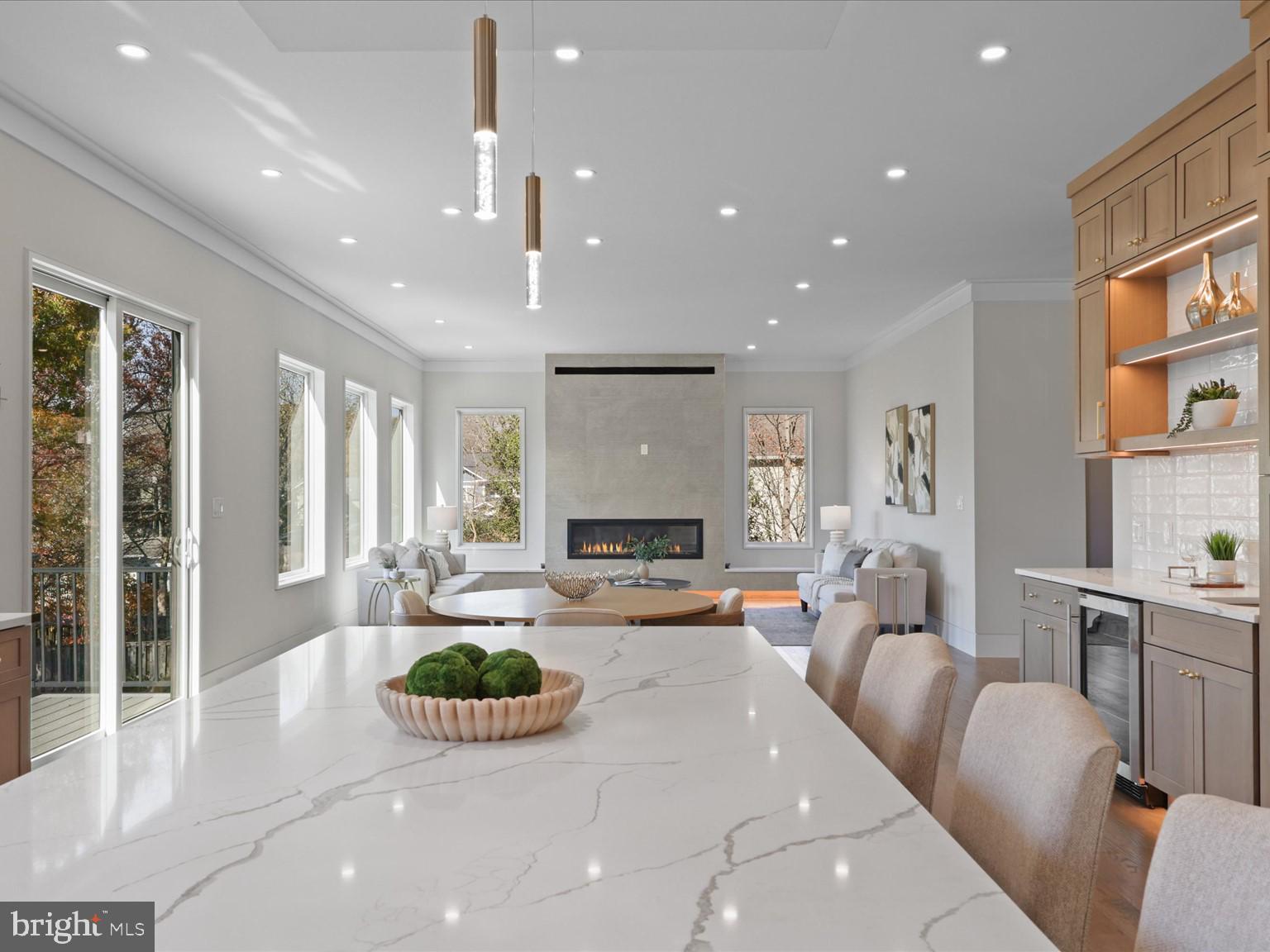 VIENNA WOODS - Residential