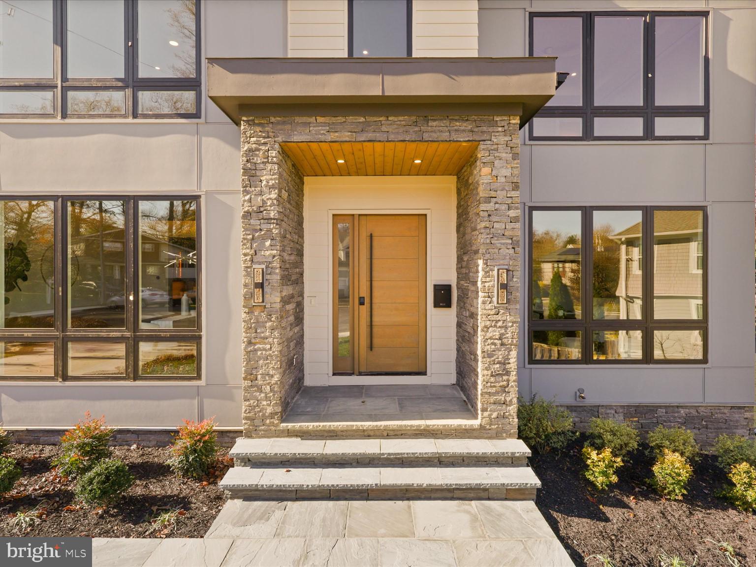 VIENNA WOODS - Residential