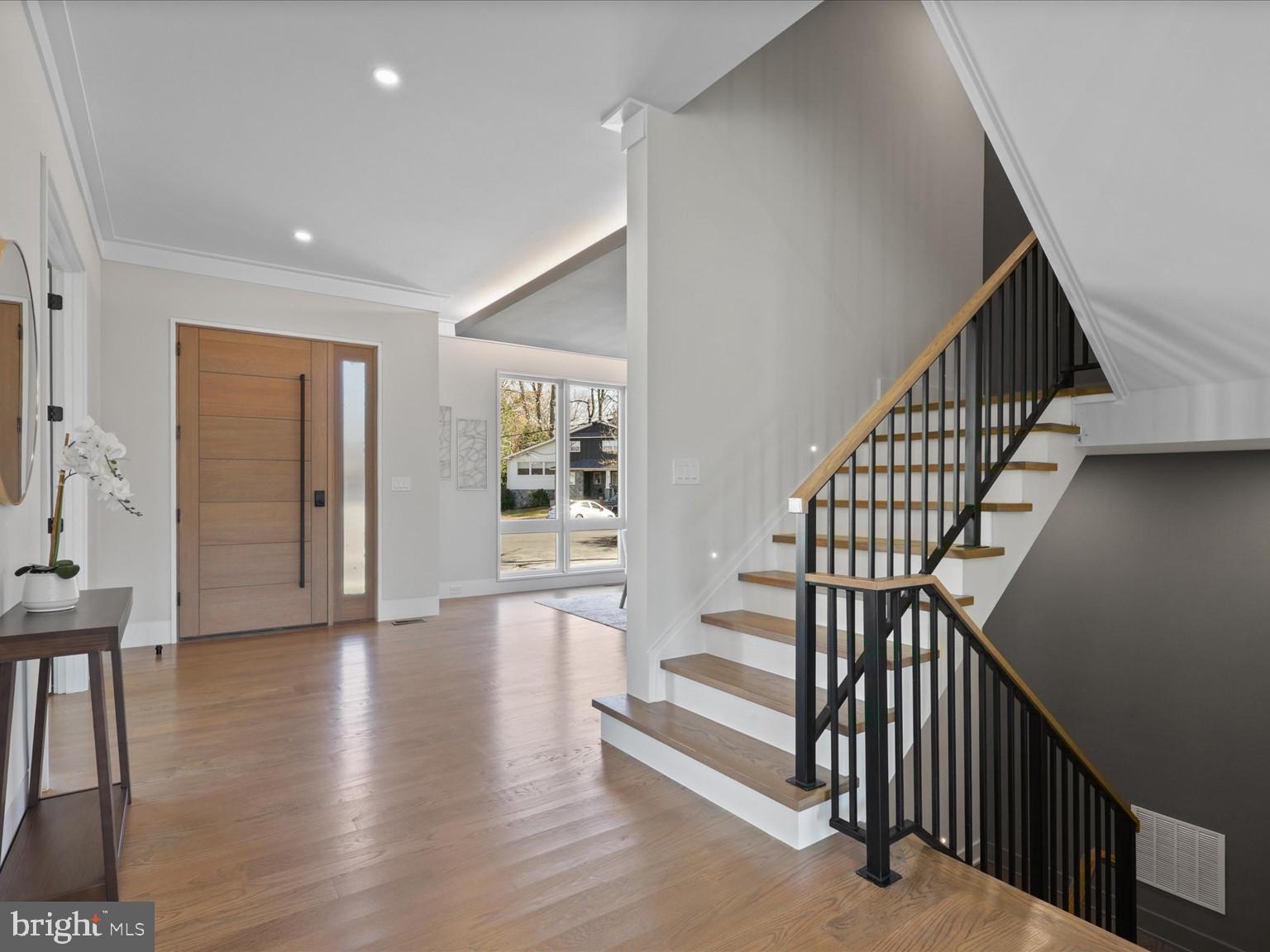 VIENNA WOODS - Residential