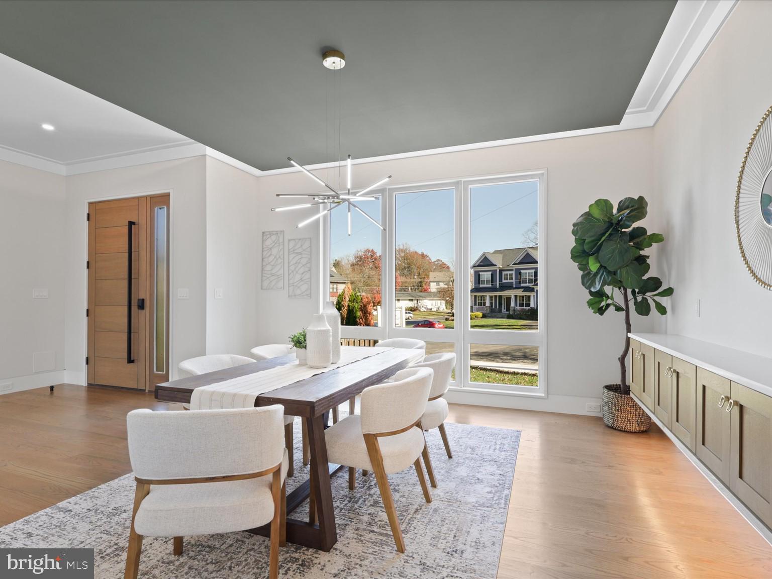 VIENNA WOODS - Residential