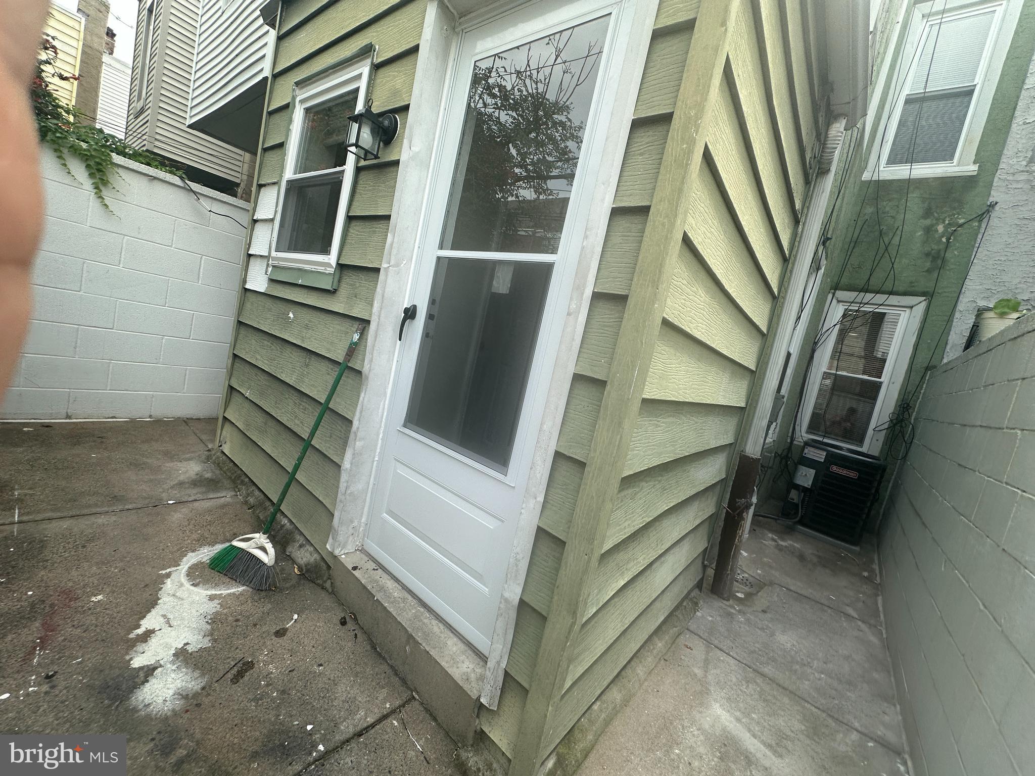 PHILADELPHIA (SOUTH) - Residential