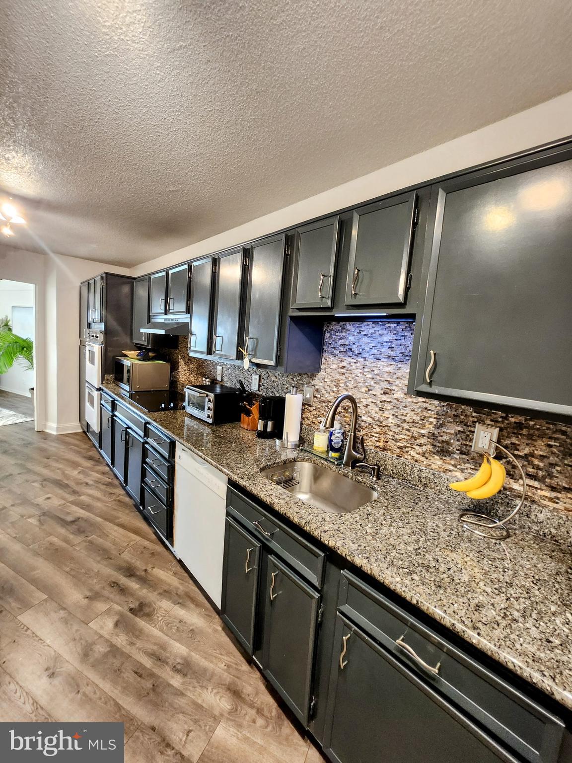 WATERGATE AT LANDMARK - Residential