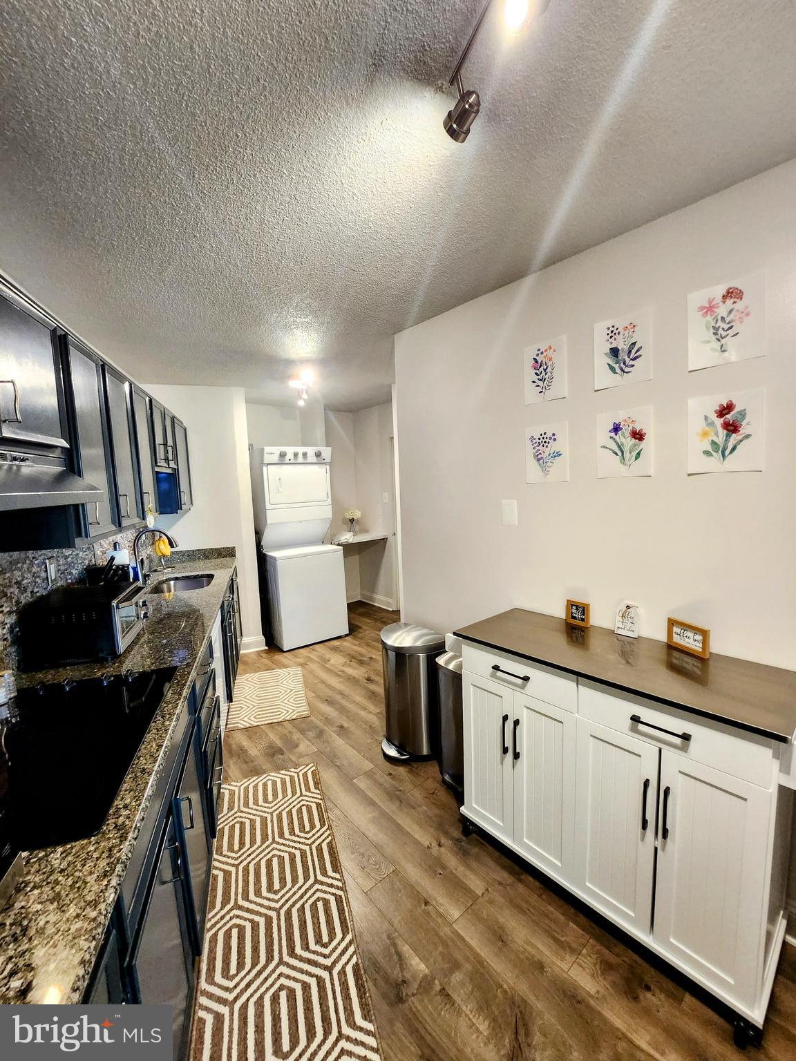 WATERGATE AT LANDMARK - Residential