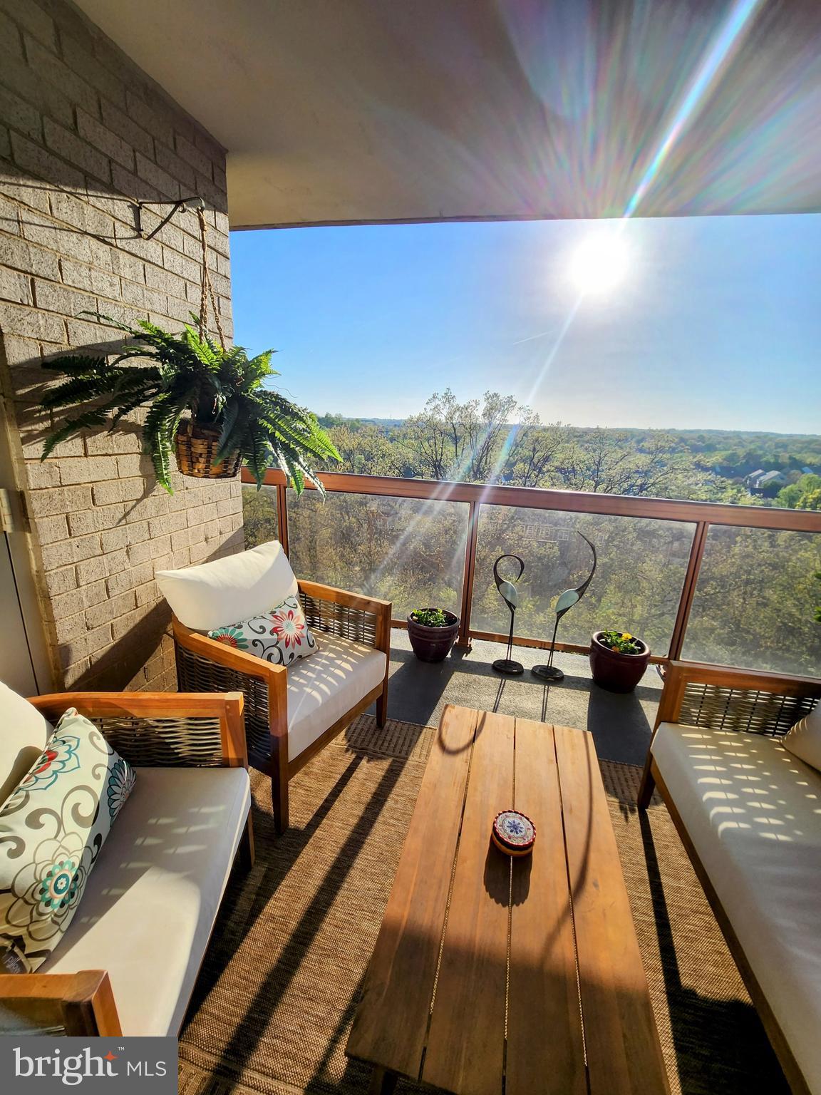 WATERGATE AT LANDMARK - Residential