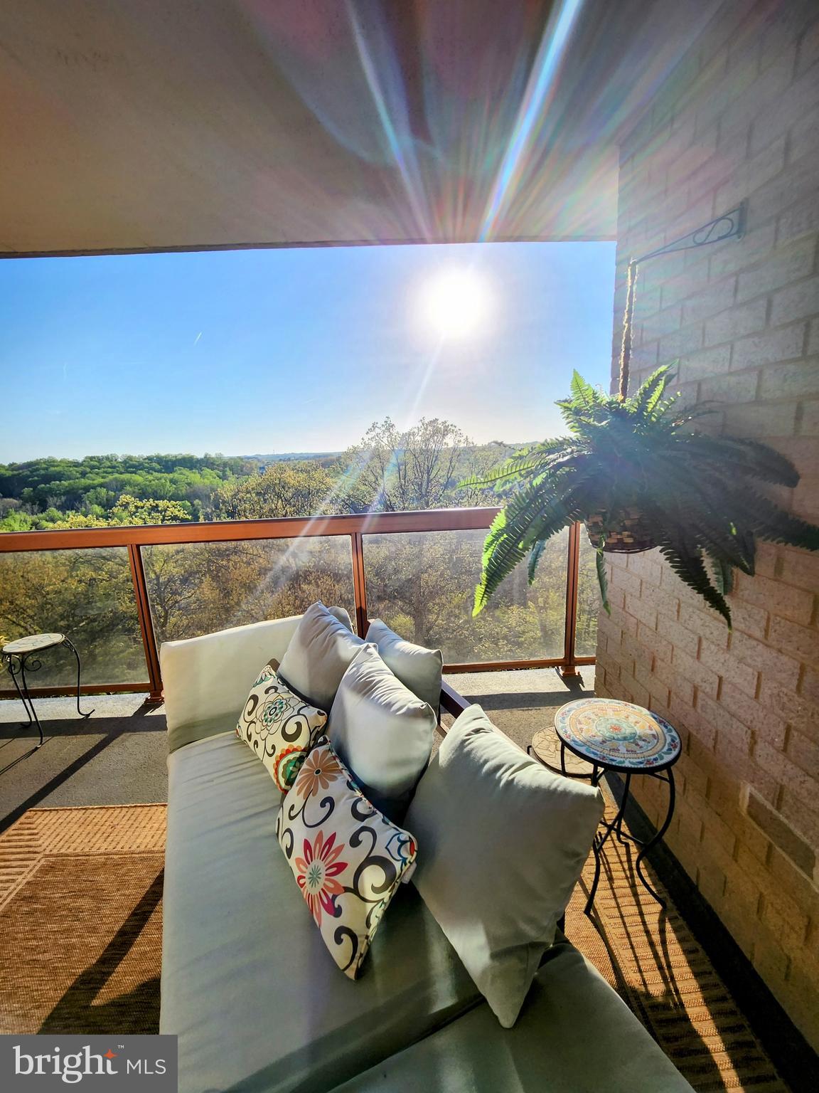 WATERGATE AT LANDMARK - Residential