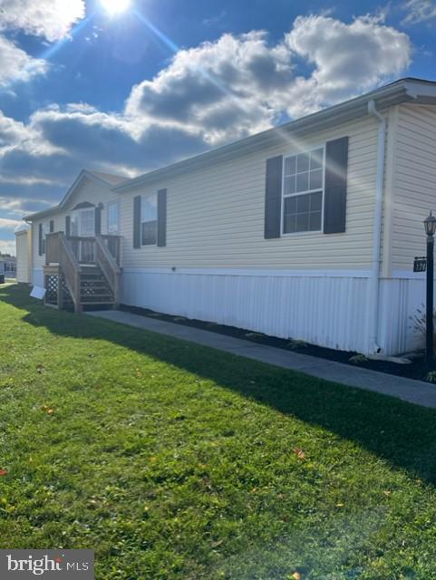 REGENCY LAKES - Residential Lease