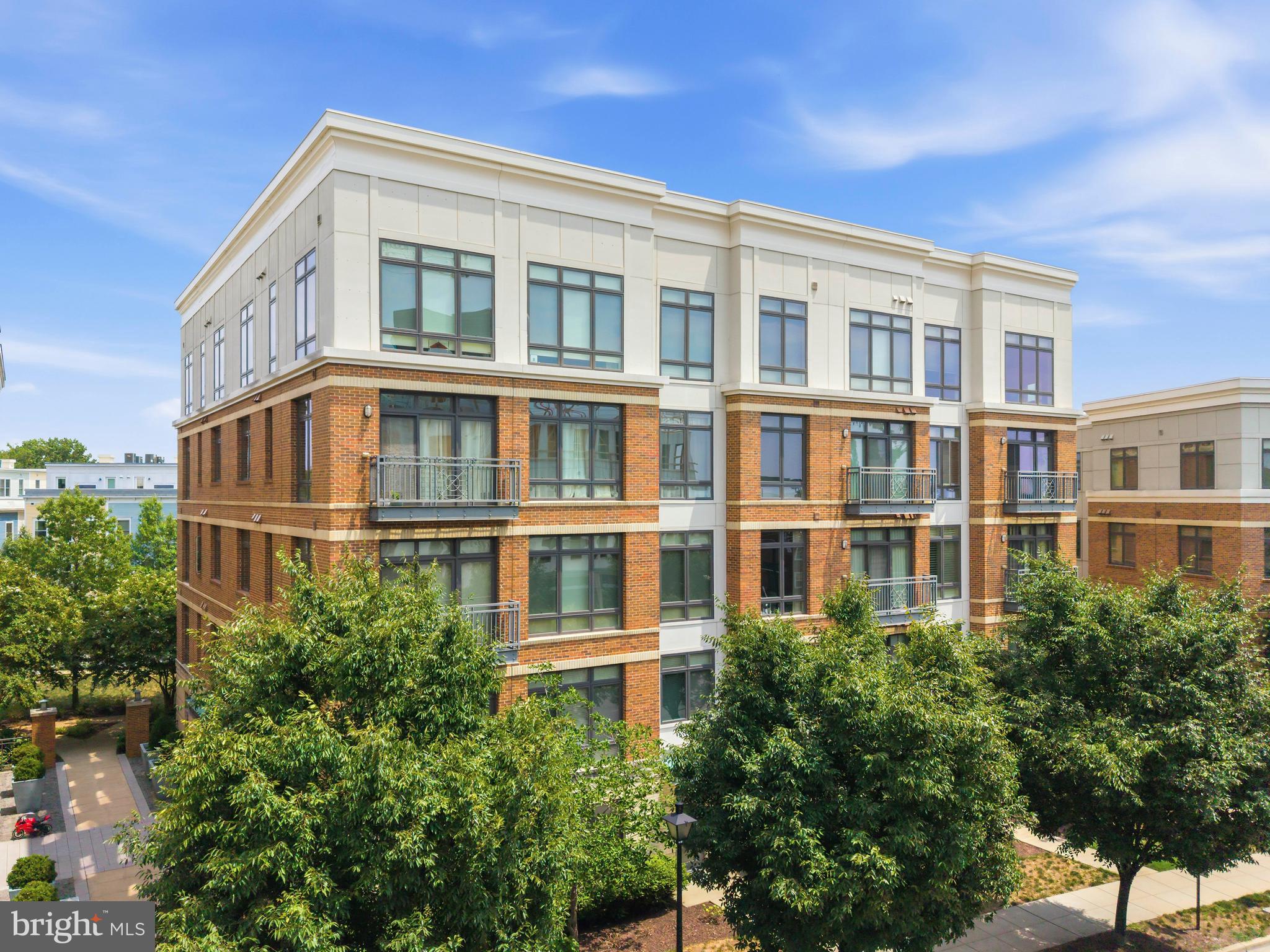 915 N PATRICK STREET 401