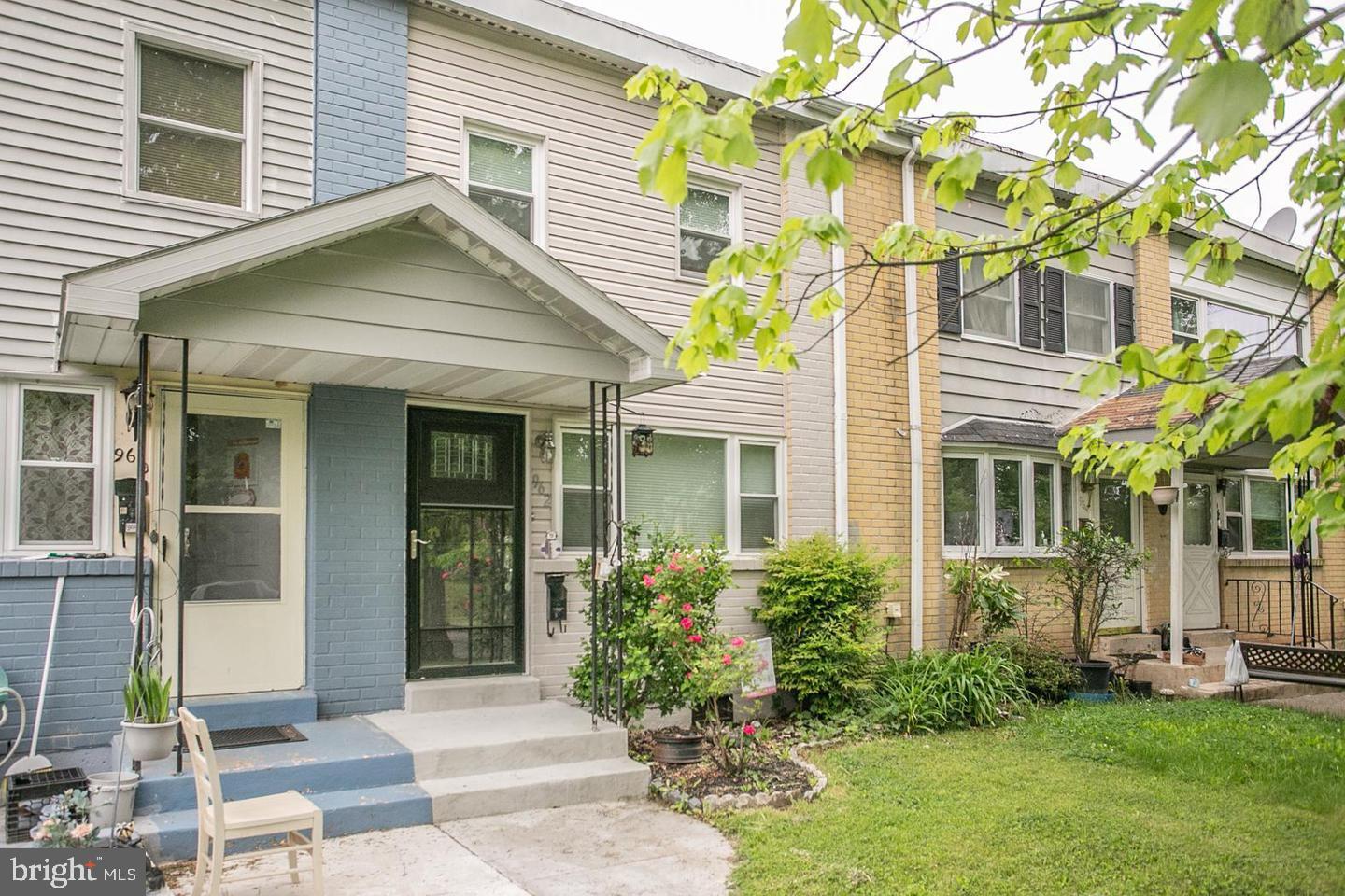 WEDGEWOOD - Residential Lease