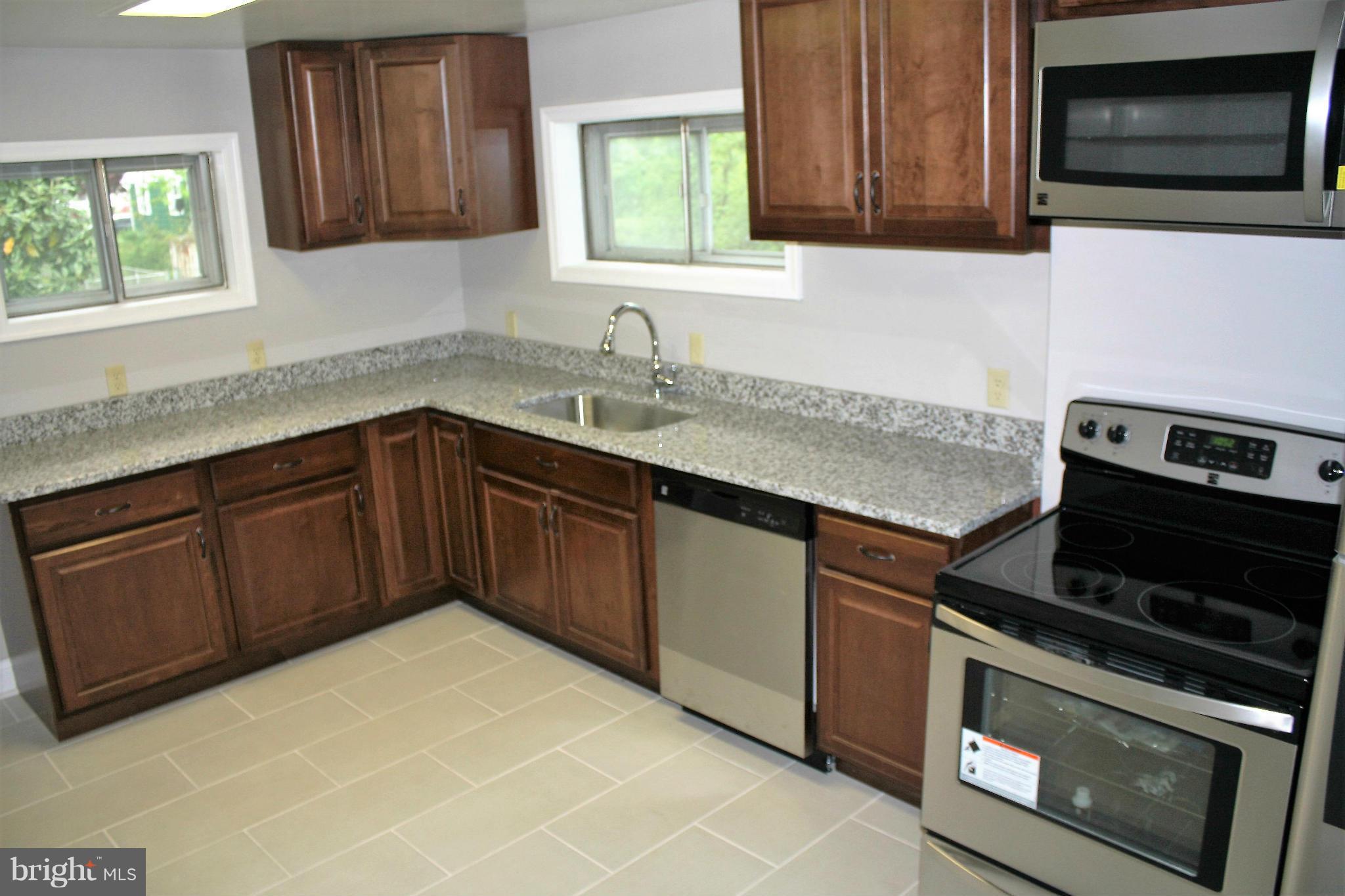 MITCHELL MANOR - Residential