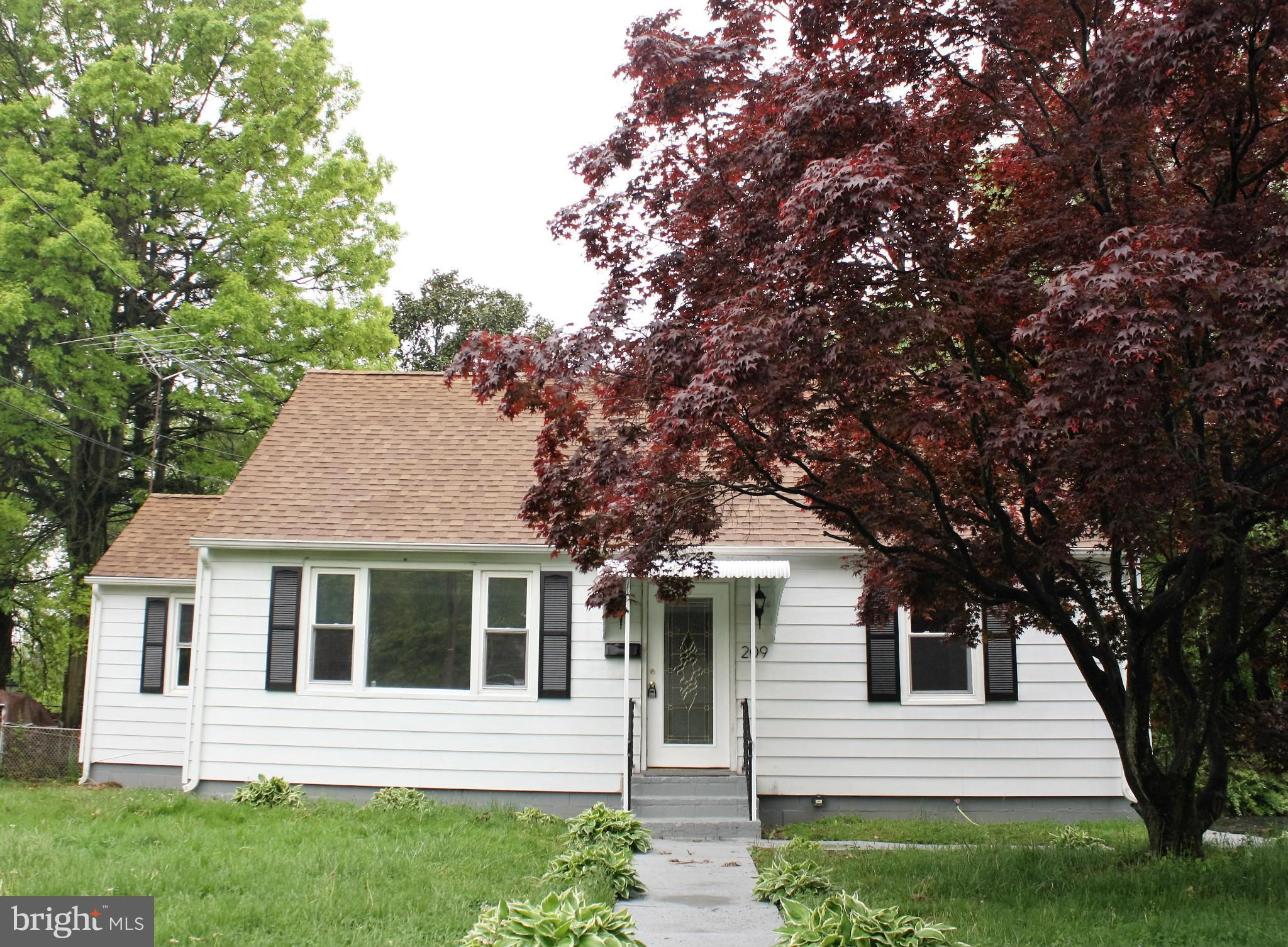 MITCHELL MANOR - Residential