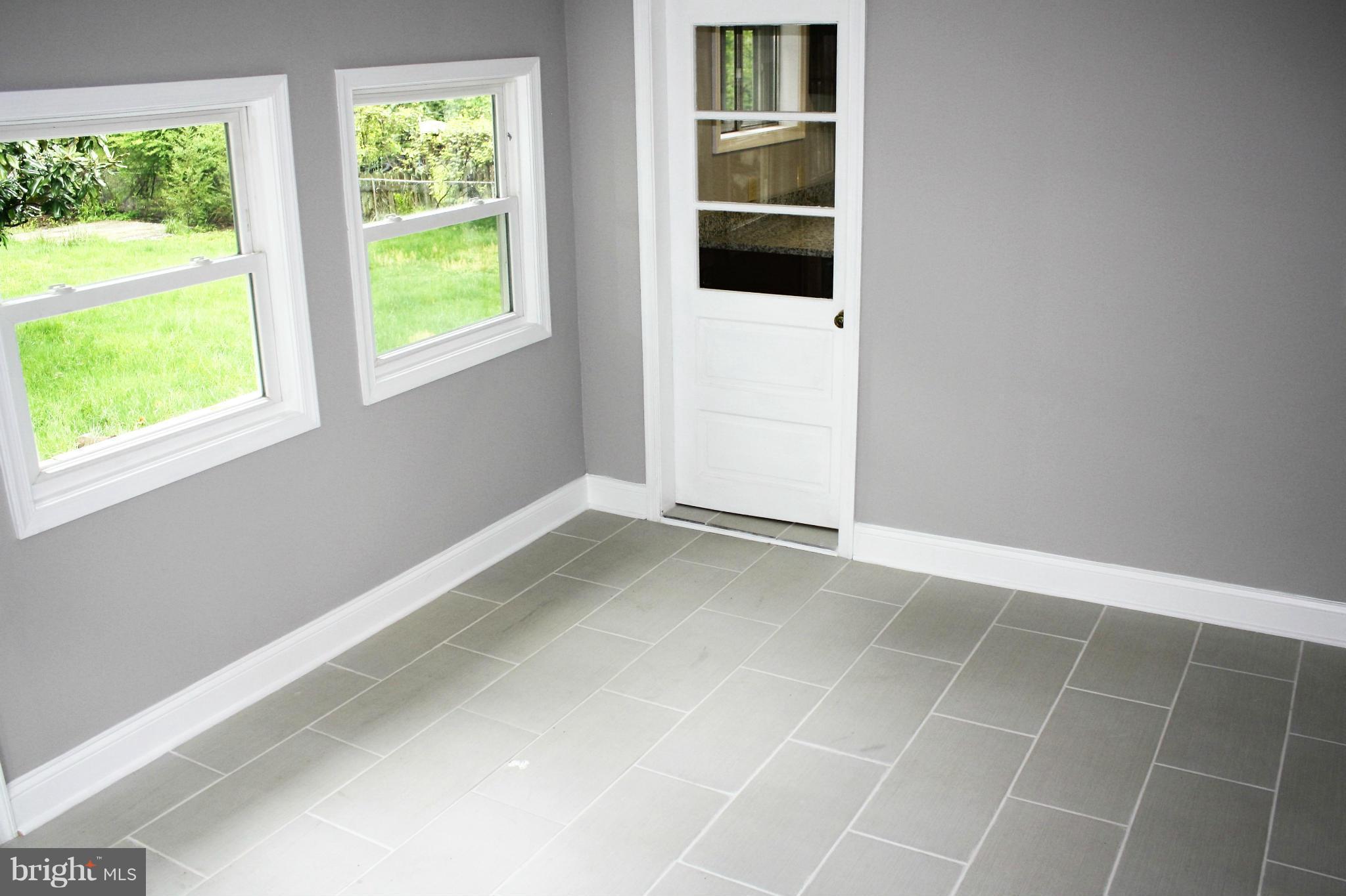 MITCHELL MANOR - Residential