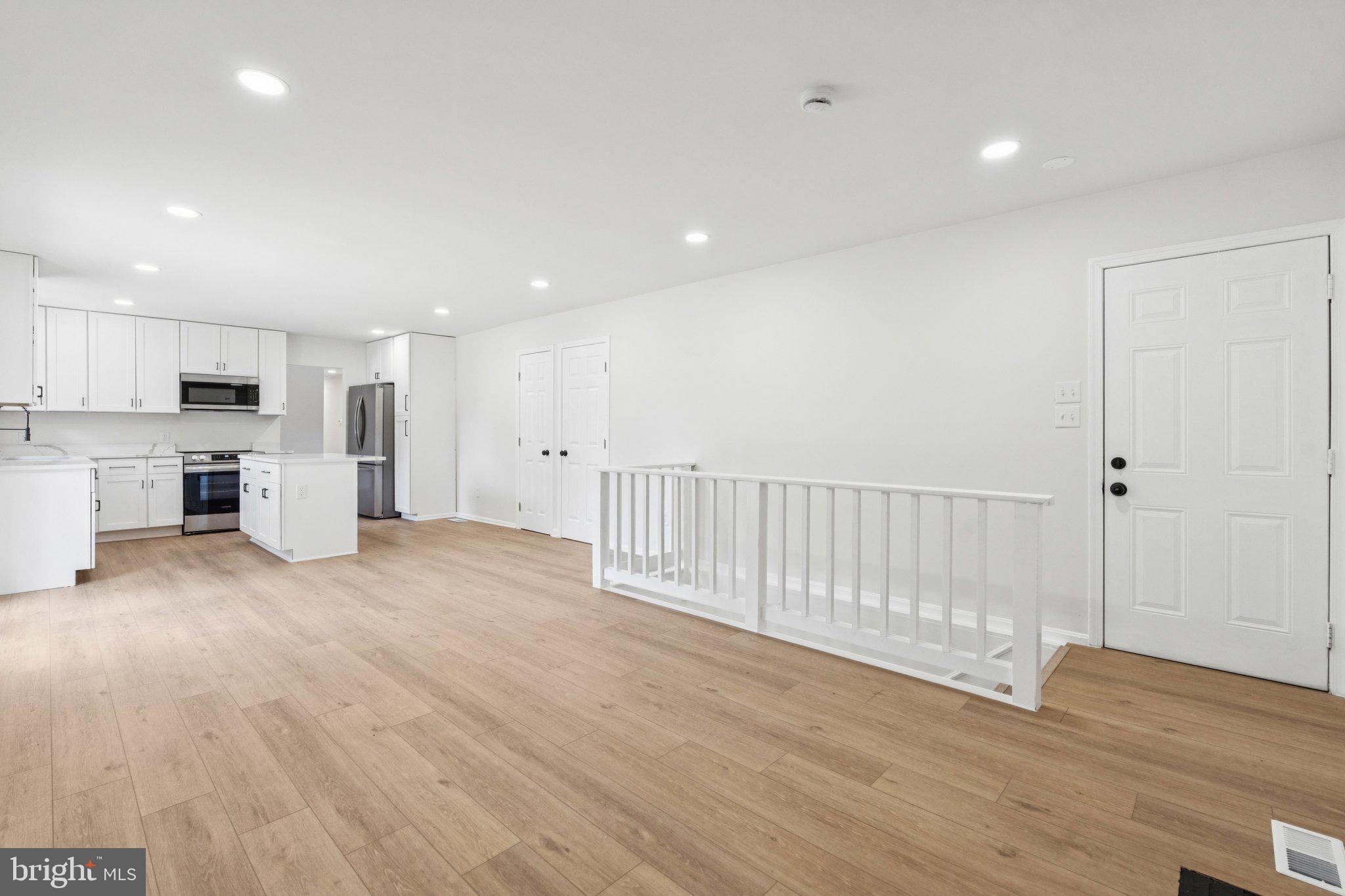 DEERFIELD ESTS - Residential